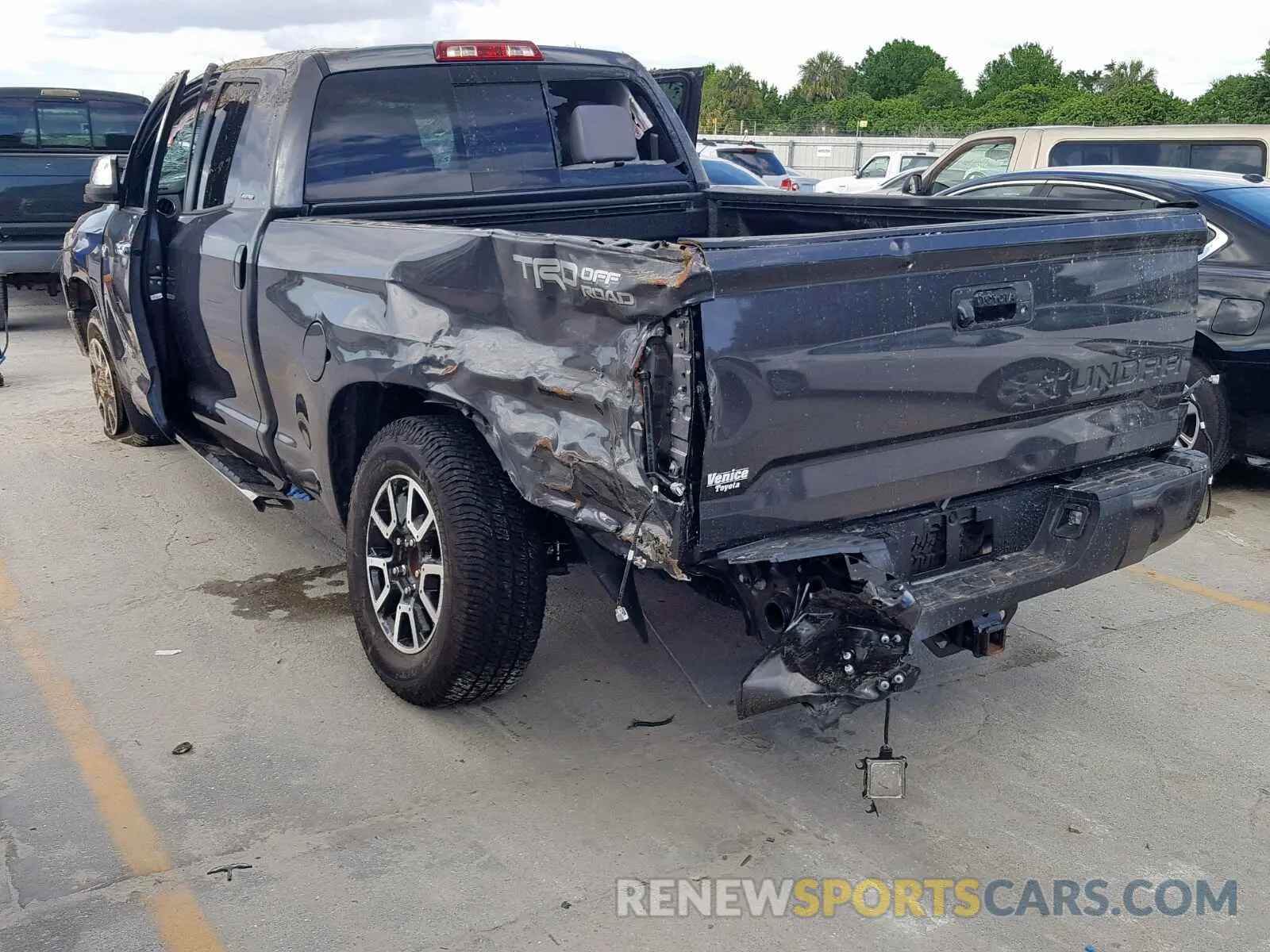 3 Photograph of a damaged car 5TFSY5F13KX248591 TOYOTA TUNDRA DOU 2019