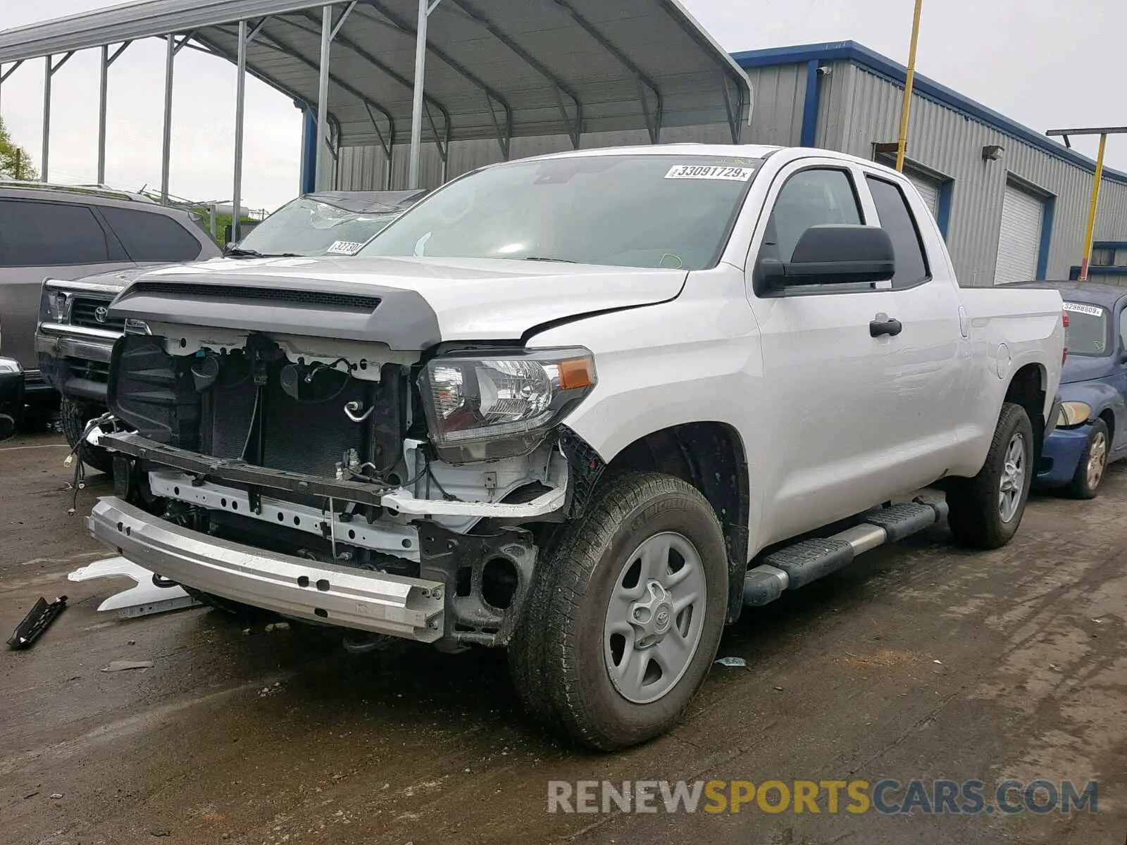 2 Photograph of a damaged car 5TFUM5F13KX080732 TOYOTA TUNDRA DOU 2019