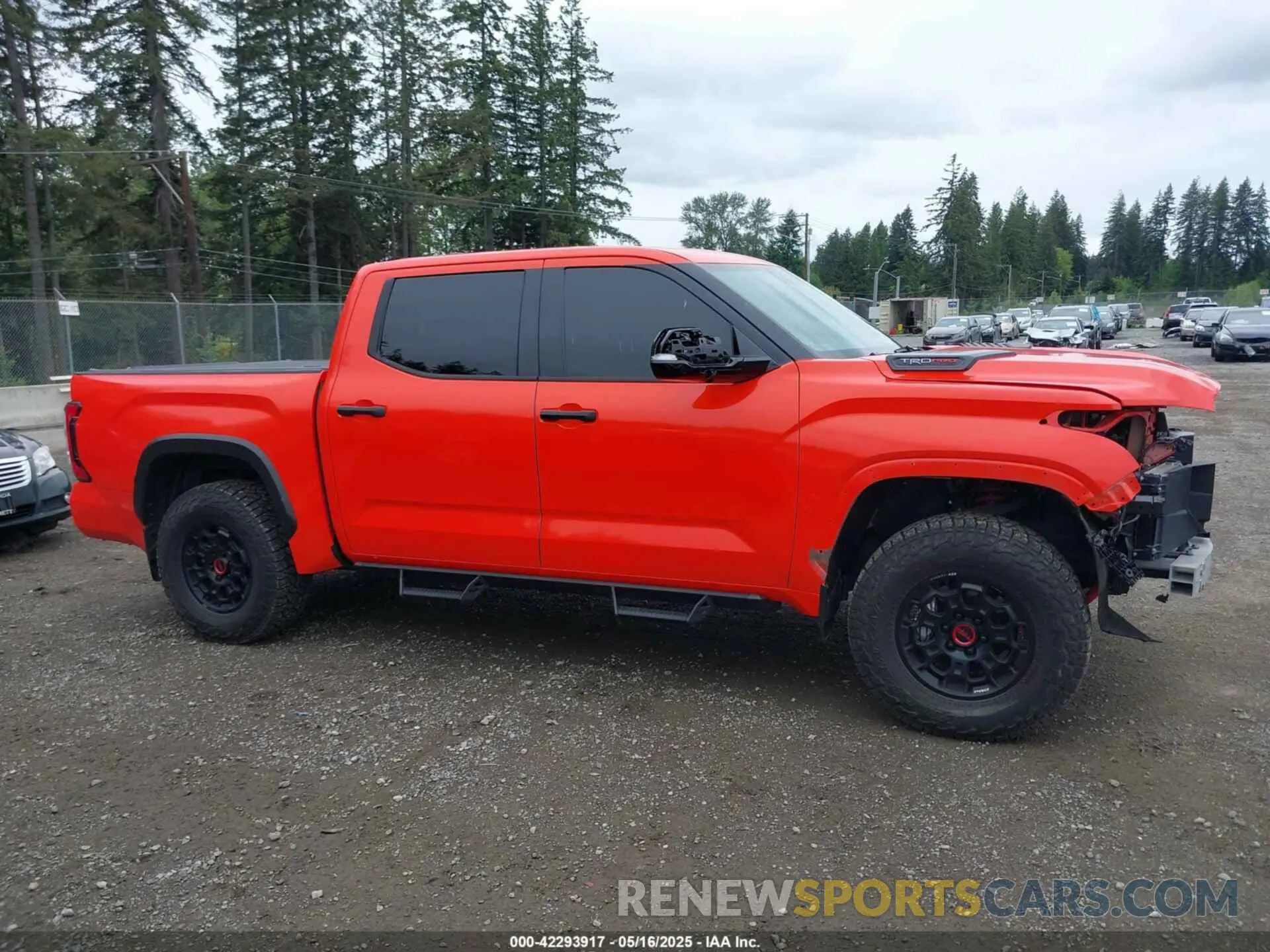 14 Photograph of a damaged car 5TFPC5DB3NX005030 TOYOTA TUNDRA HYBRID 2022