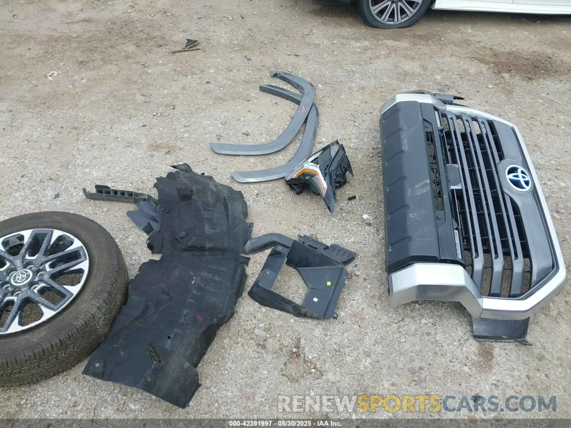 12 Photograph of a damaged car 5TFJC5DB4RX064938 TOYOTA TUNDRA HYBRID 2024