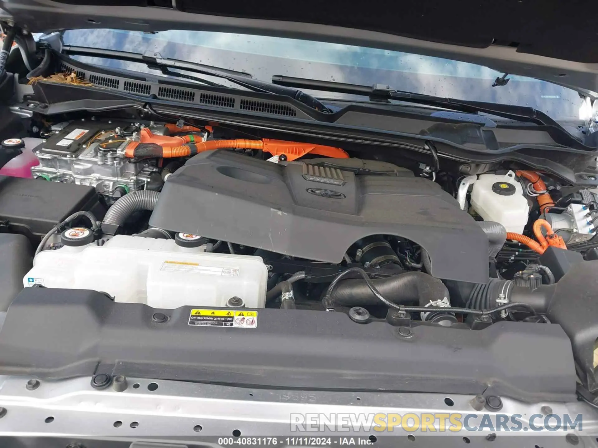 10 Photograph of a damaged car 5TFVC5DB1RX066681 TOYOTA TUNDRA HYBRID 2024