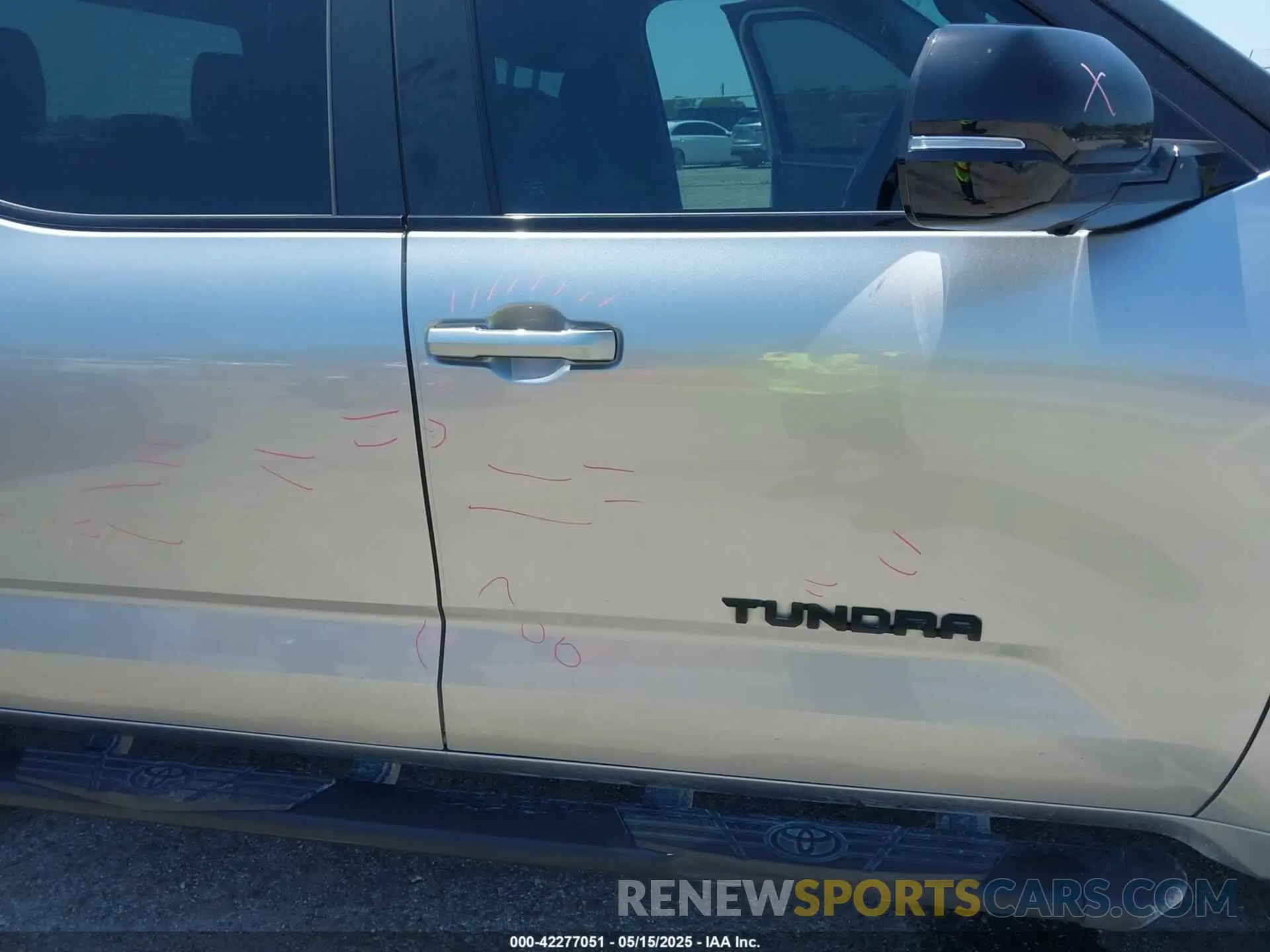 21 Photograph of a damaged car 5TFWC5AB7RX003125 TOYOTA TUNDRA HYBRID 2024