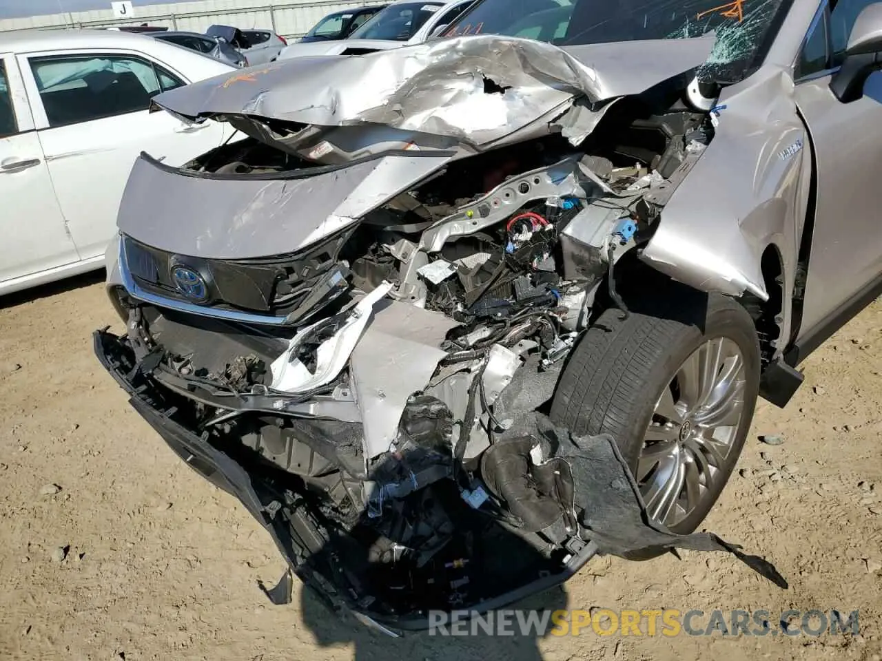 9 Photograph of a damaged car JTEAAAAH0MJ017453 TOYOTA VENZA 2021