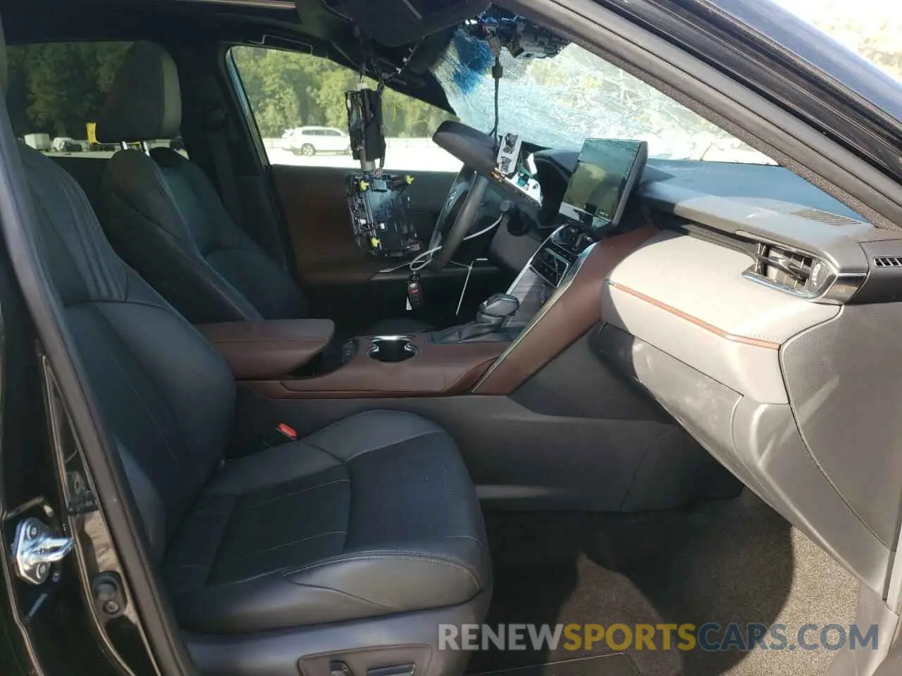 5 Photograph of a damaged car JTEAAAAH1MJ022208 TOYOTA VENZA 2021