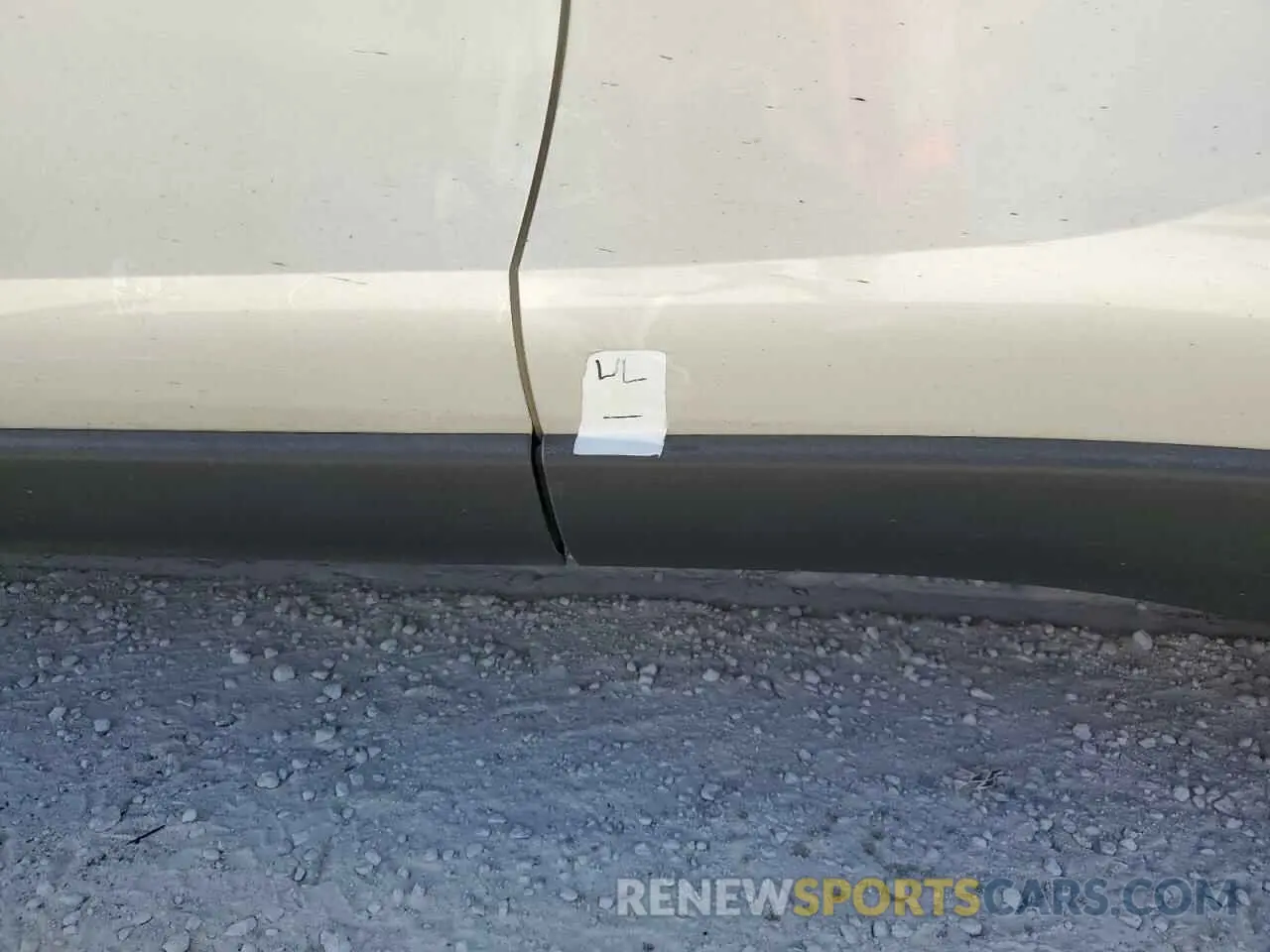 13 Photograph of a damaged car JTEAAAAH1MJ032043 TOYOTA VENZA 2021