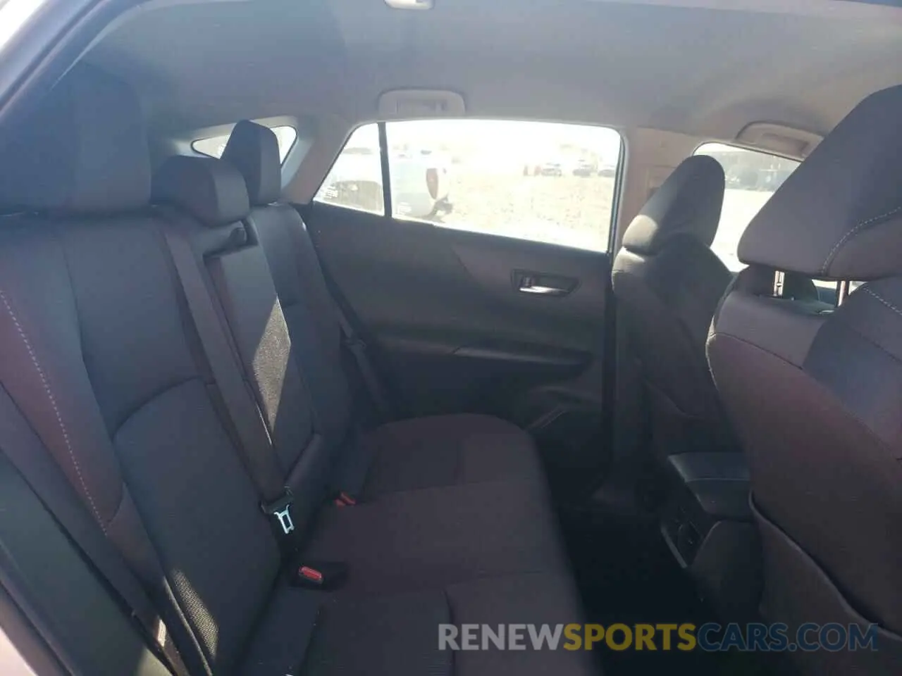 6 Photograph of a damaged car JTEAAAAH2MJ010889 TOYOTA VENZA 2021