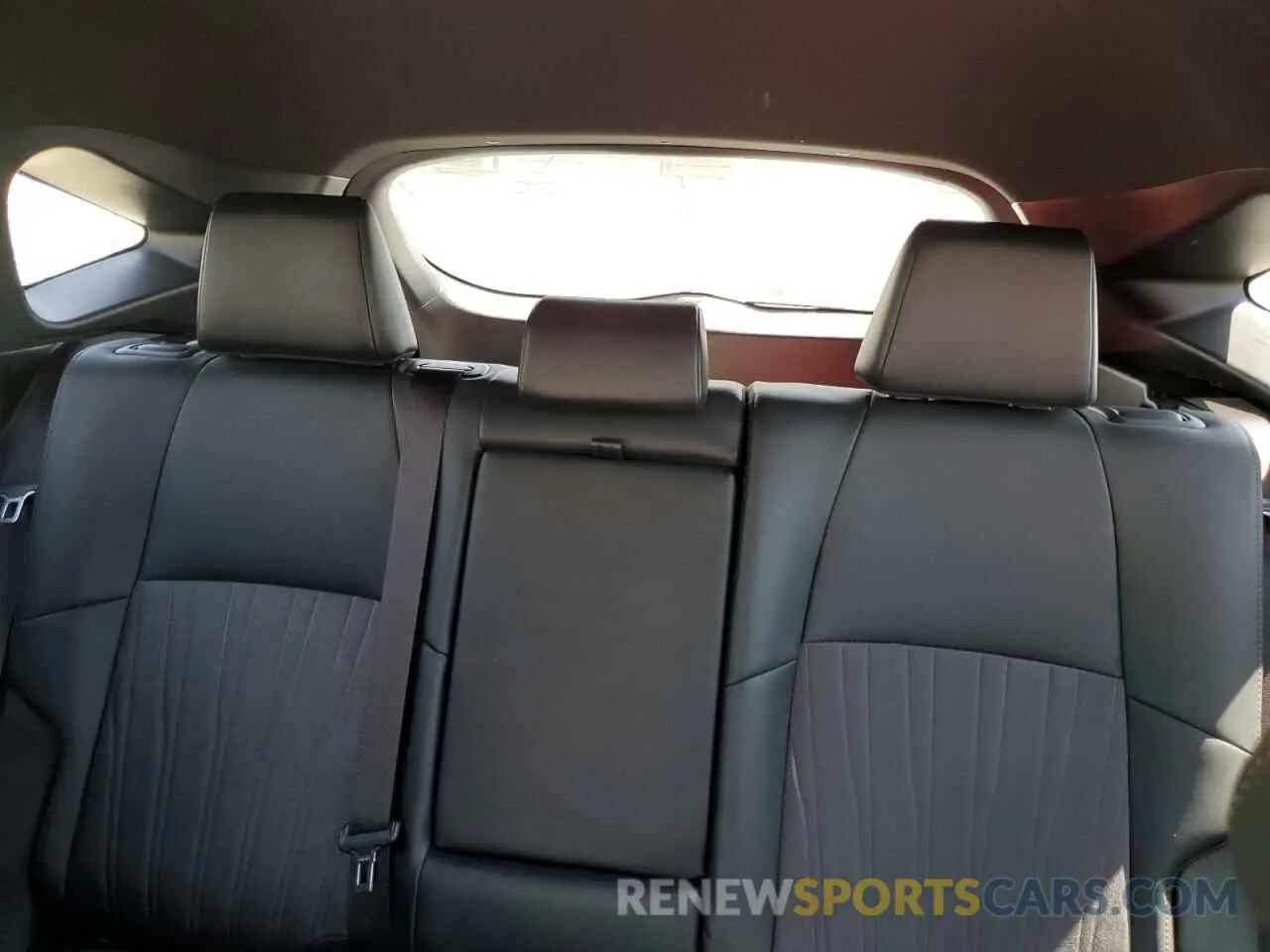 10 Photograph of a damaged car JTEAAAAH2MJ023741 TOYOTA VENZA 2021
