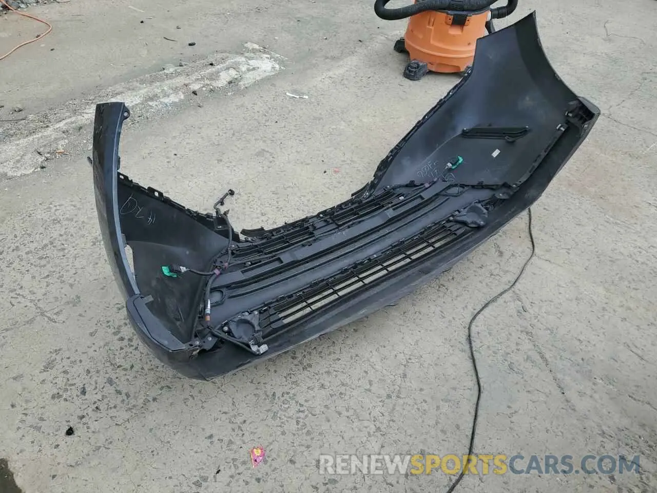 13 Photograph of a damaged car JTEAAAAH2MJ041401 TOYOTA VENZA 2021