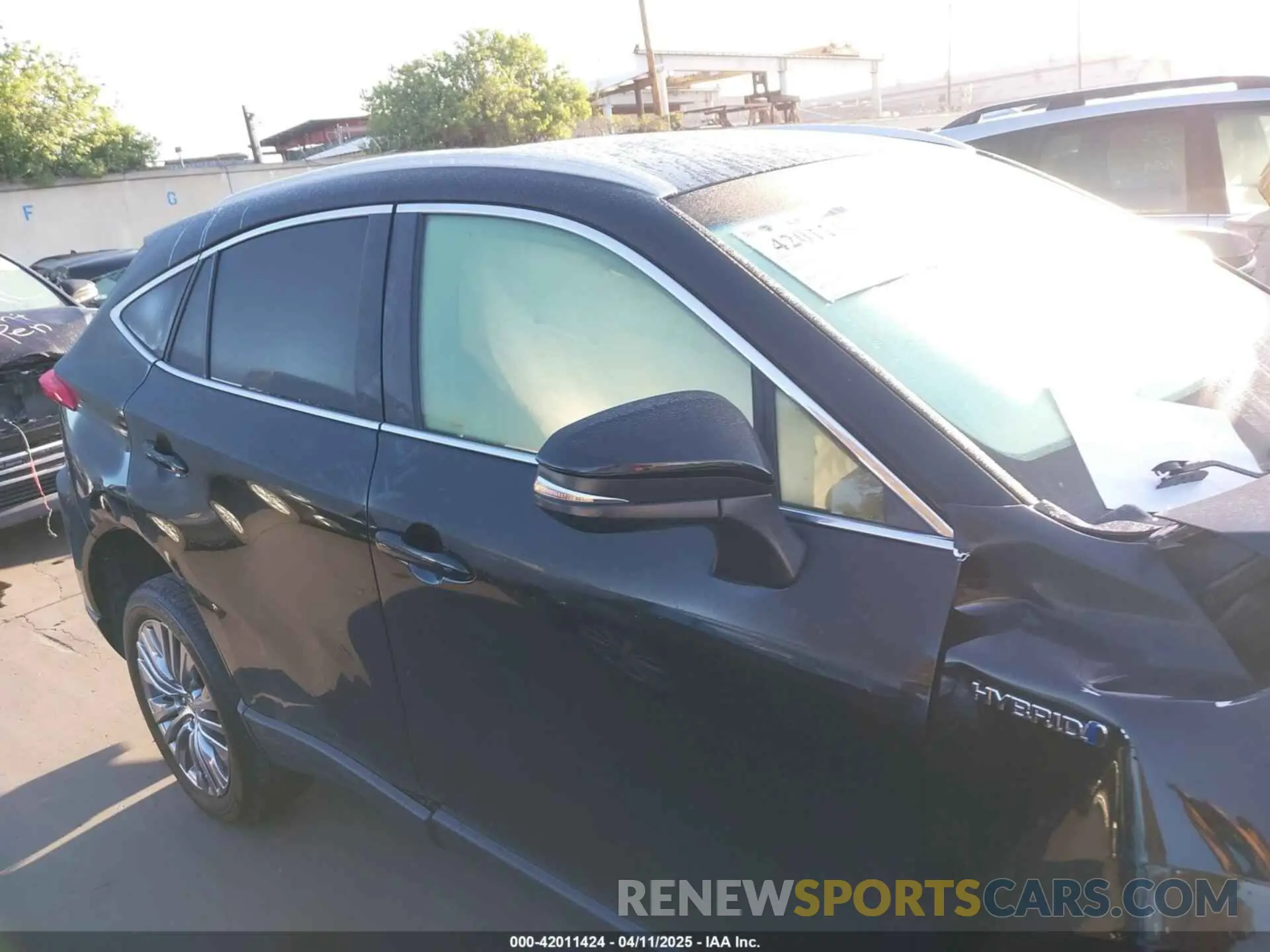 13 Photograph of a damaged car JTEAAAAH2MJ069392 TOYOTA VENZA 2021