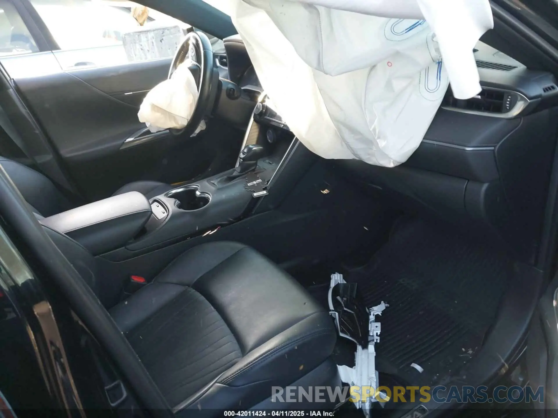 5 Photograph of a damaged car JTEAAAAH2MJ069392 TOYOTA VENZA 2021