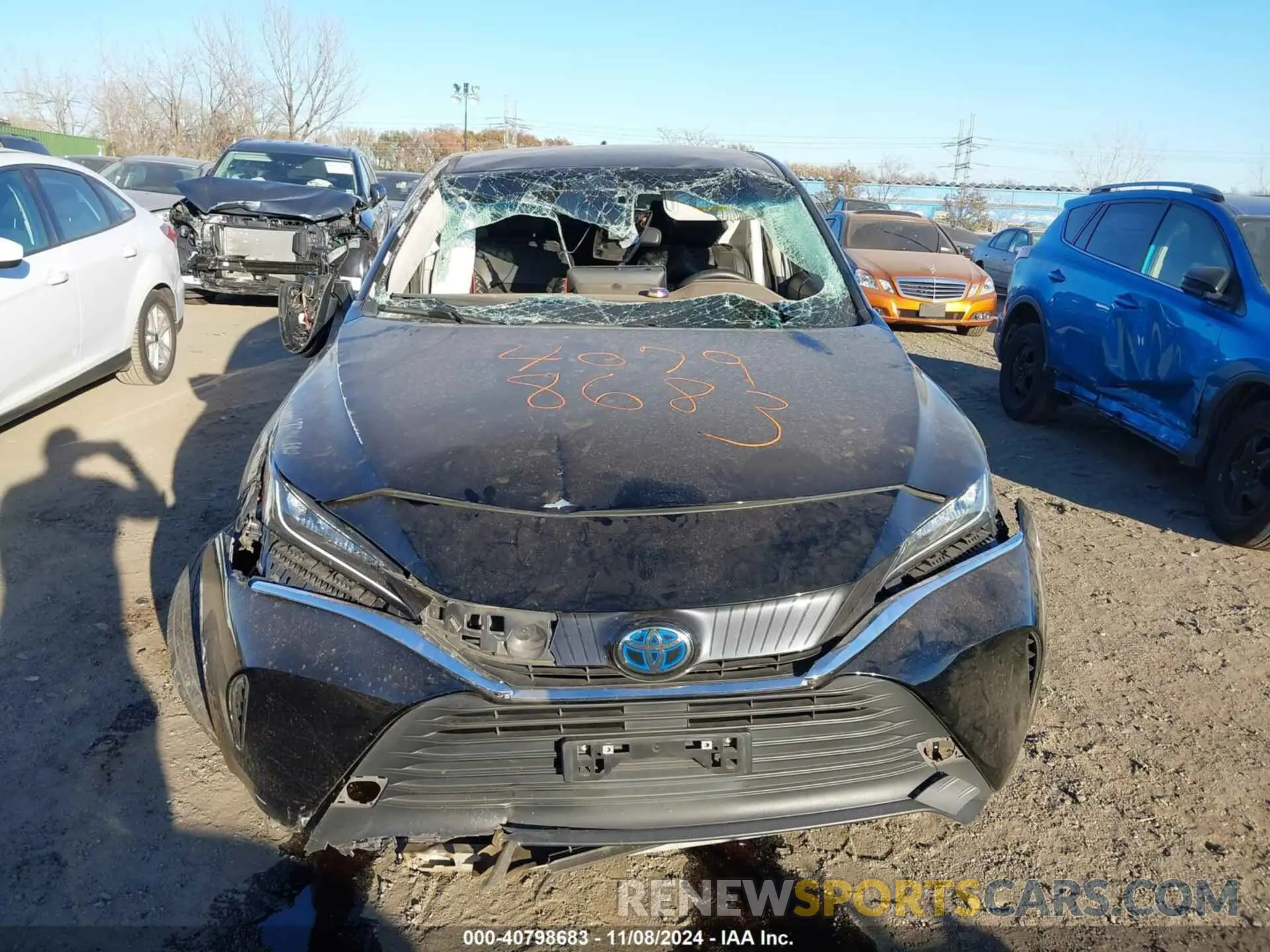 19 Photograph of a damaged car JTEAAAAH2MJ070929 TOYOTA VENZA 2021