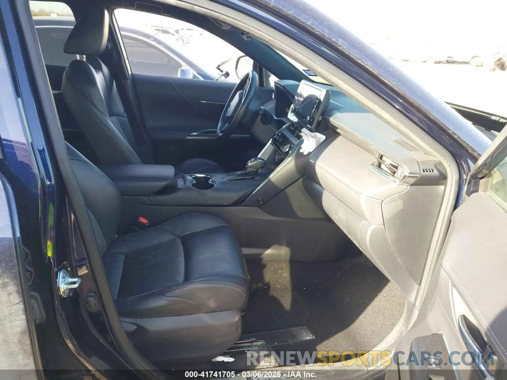 5 Photograph of a damaged car JTEAAAAH3MJ005992 TOYOTA VENZA 2021