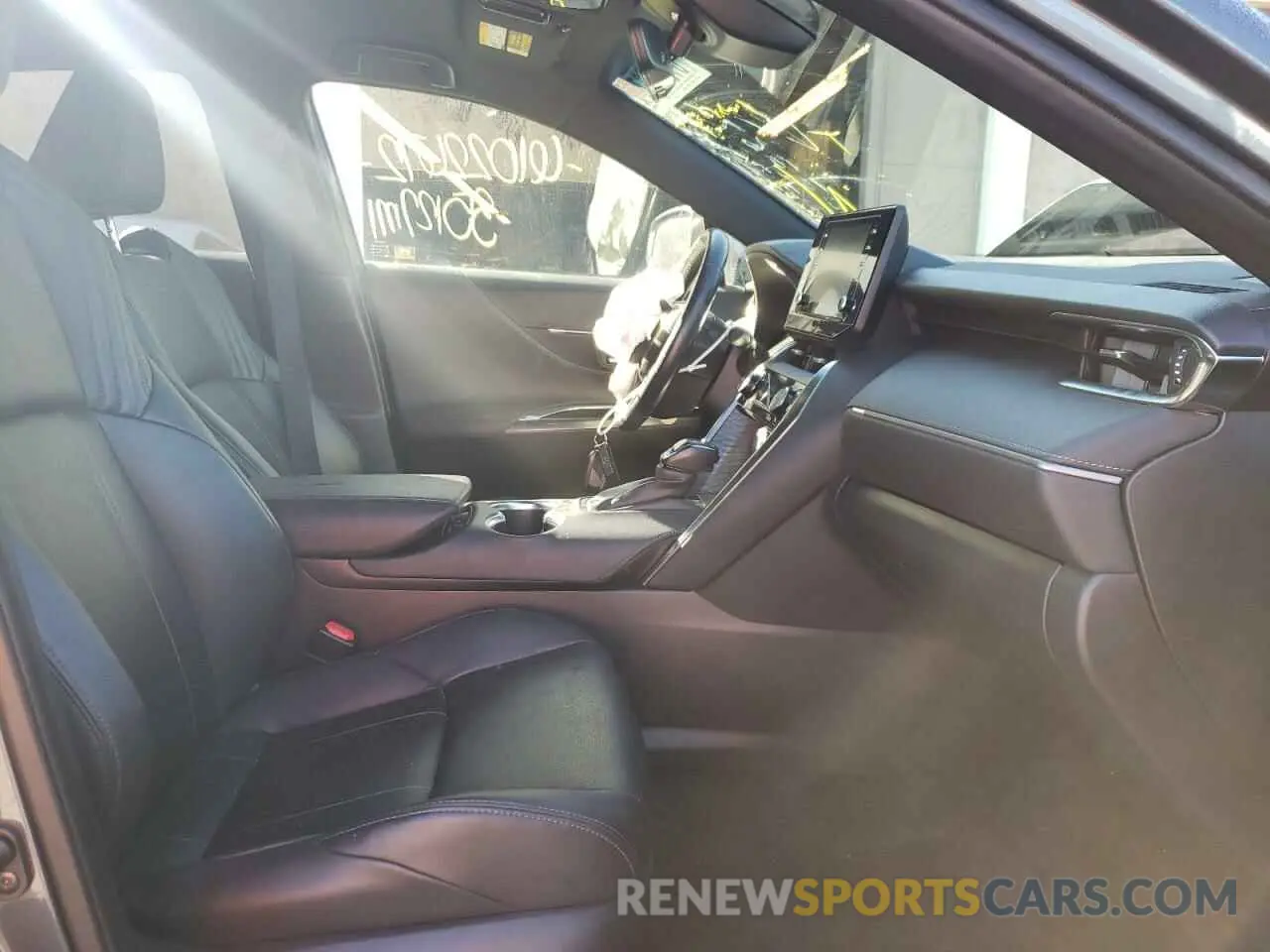 5 Photograph of a damaged car JTEAAAAH3MJ023392 TOYOTA VENZA 2021