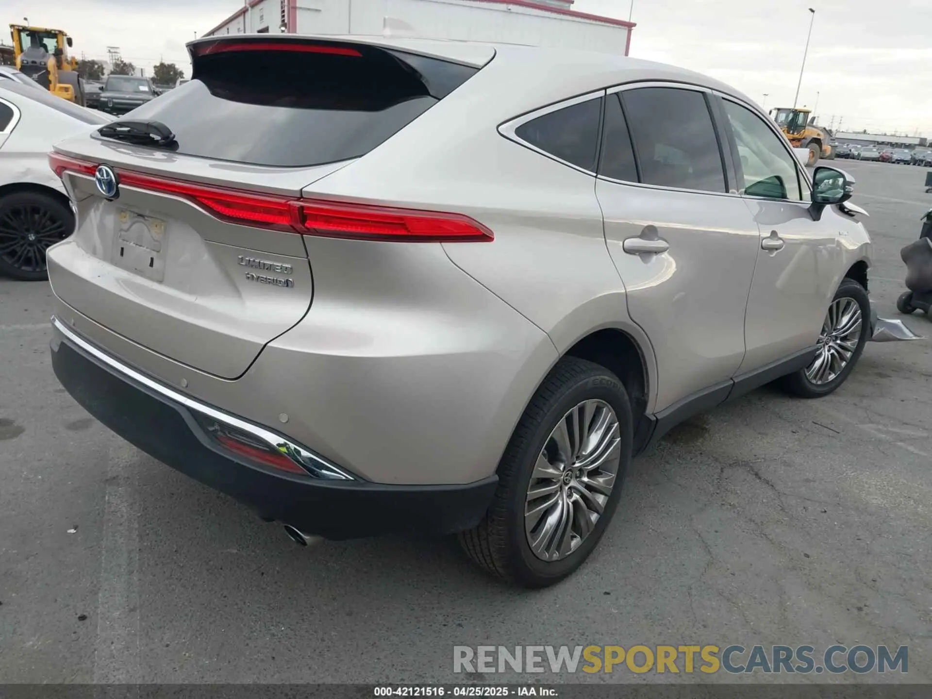 4 Photograph of a damaged car JTEAAAAH4MJ045675 TOYOTA VENZA 2021