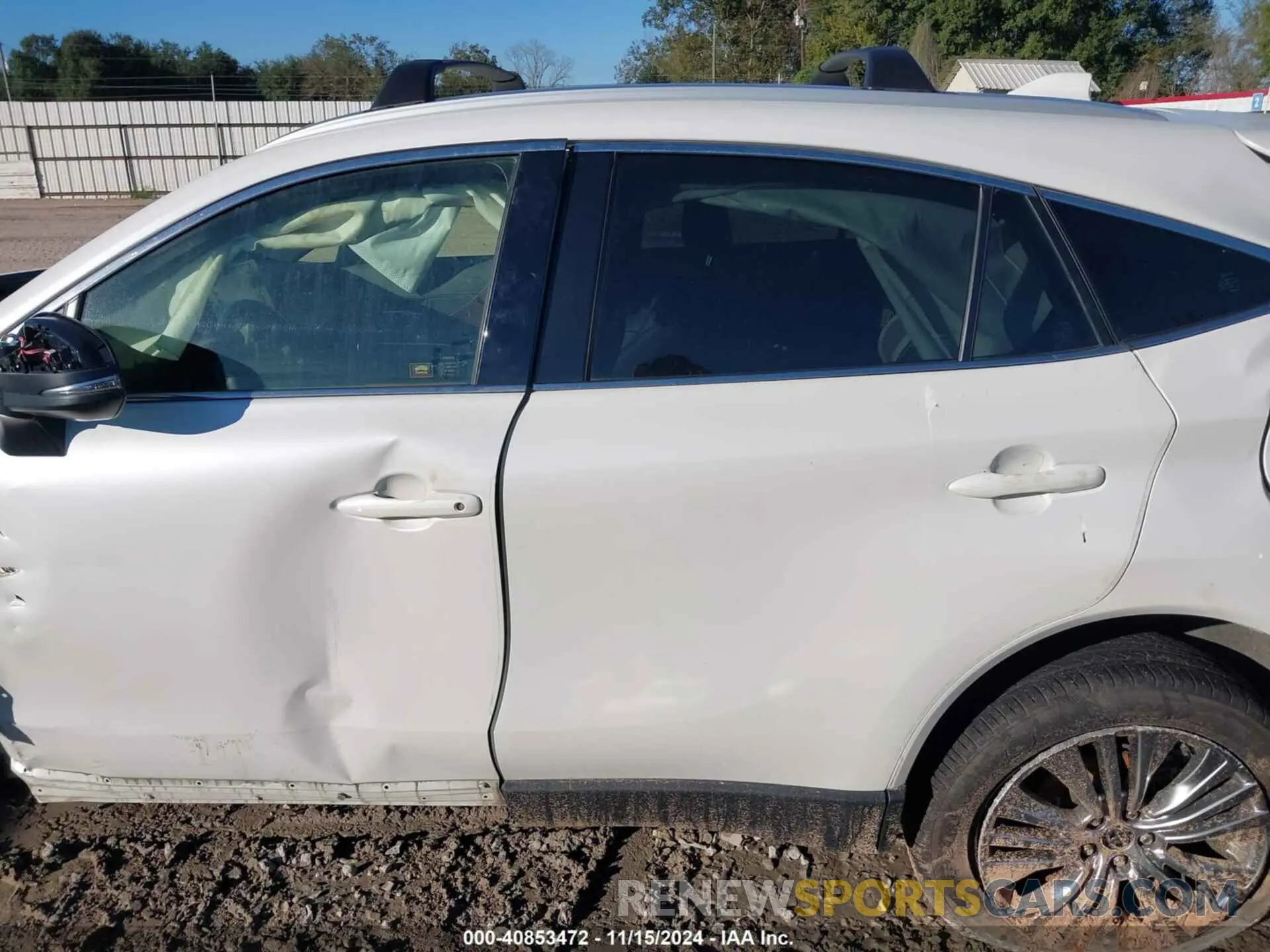 14 Photograph of a damaged car JTEAAAAH4MJ054716 TOYOTA VENZA 2021