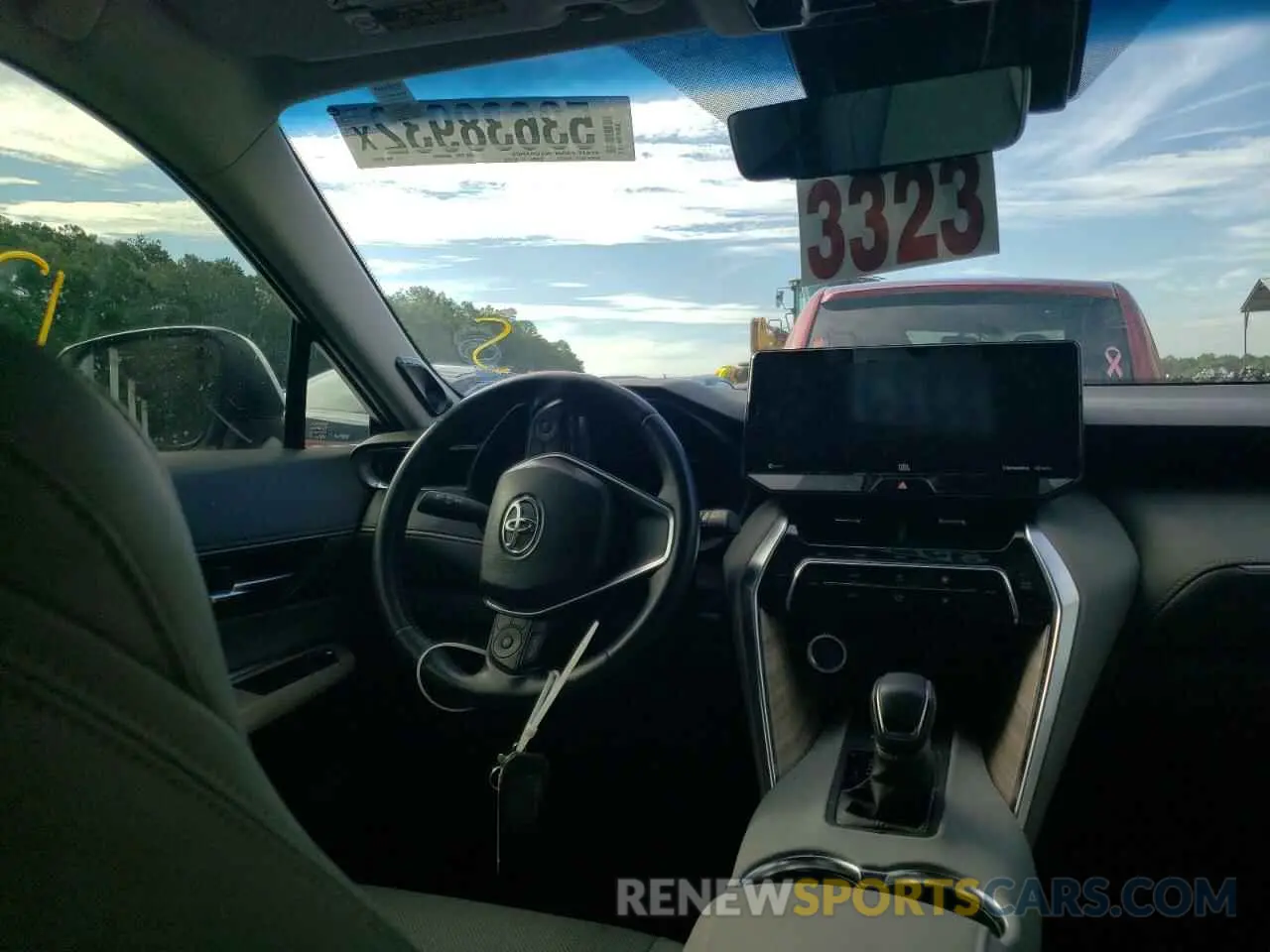 9 Photograph of a damaged car JTEAAAAH4MJ058412 TOYOTA VENZA 2021