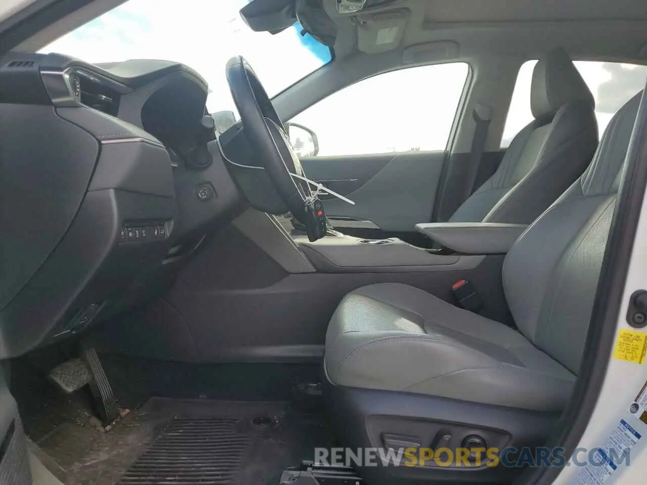 7 Photograph of a damaged car JTEAAAAH5MJ044129 TOYOTA VENZA 2021