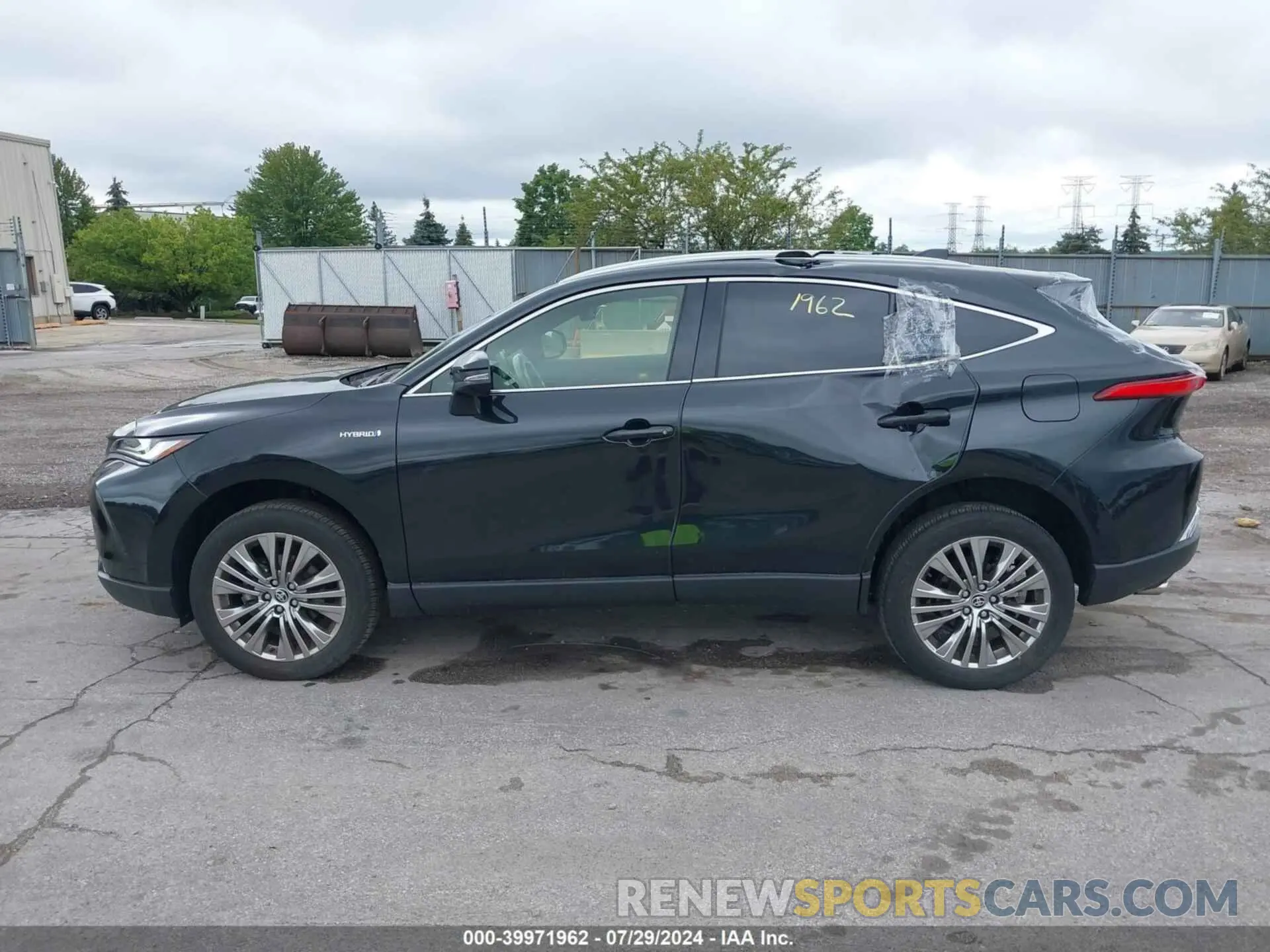 14 Photograph of a damaged car JTEAAAAH5MJ051632 TOYOTA VENZA 2021