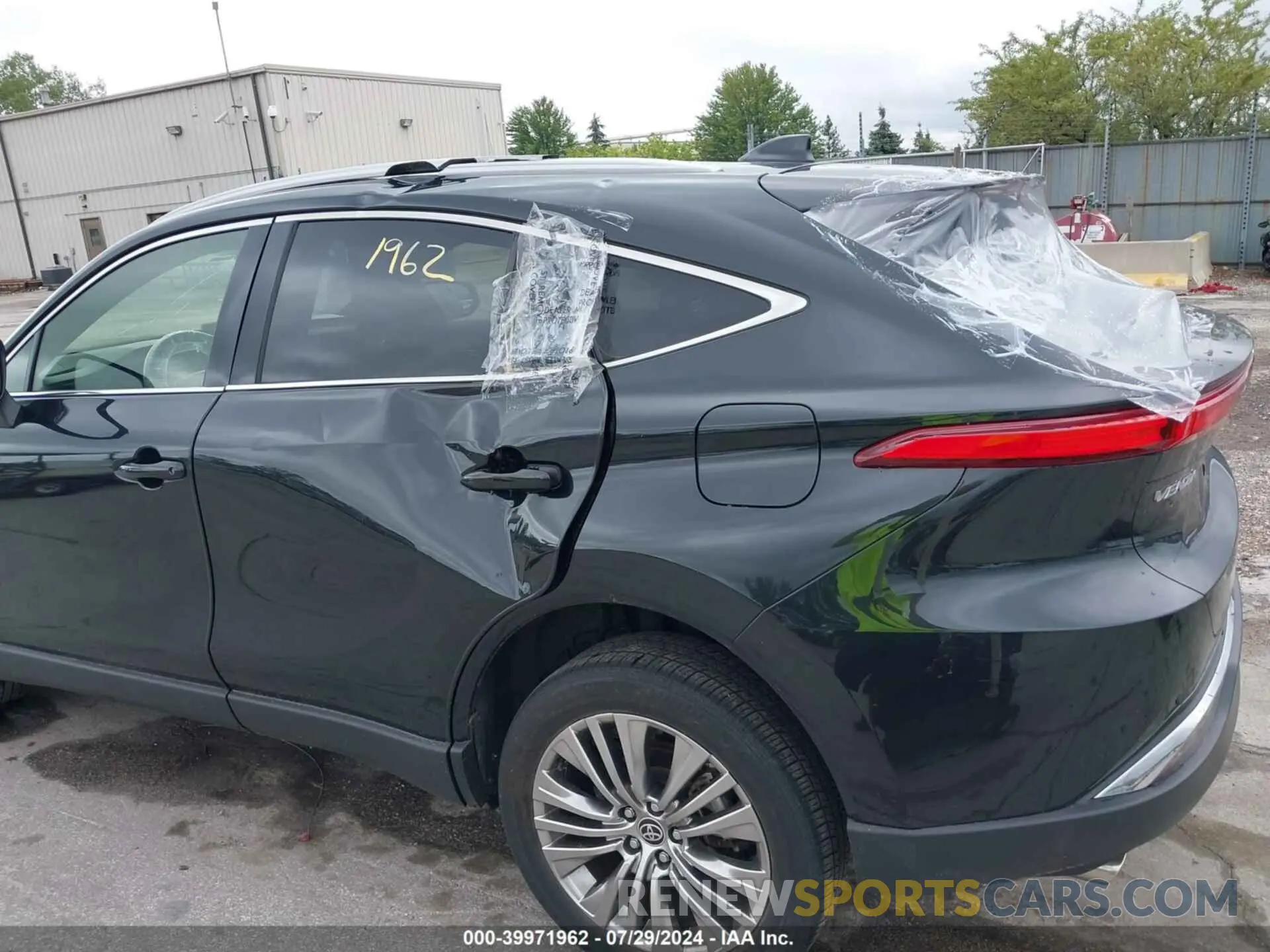 6 Photograph of a damaged car JTEAAAAH5MJ051632 TOYOTA VENZA 2021