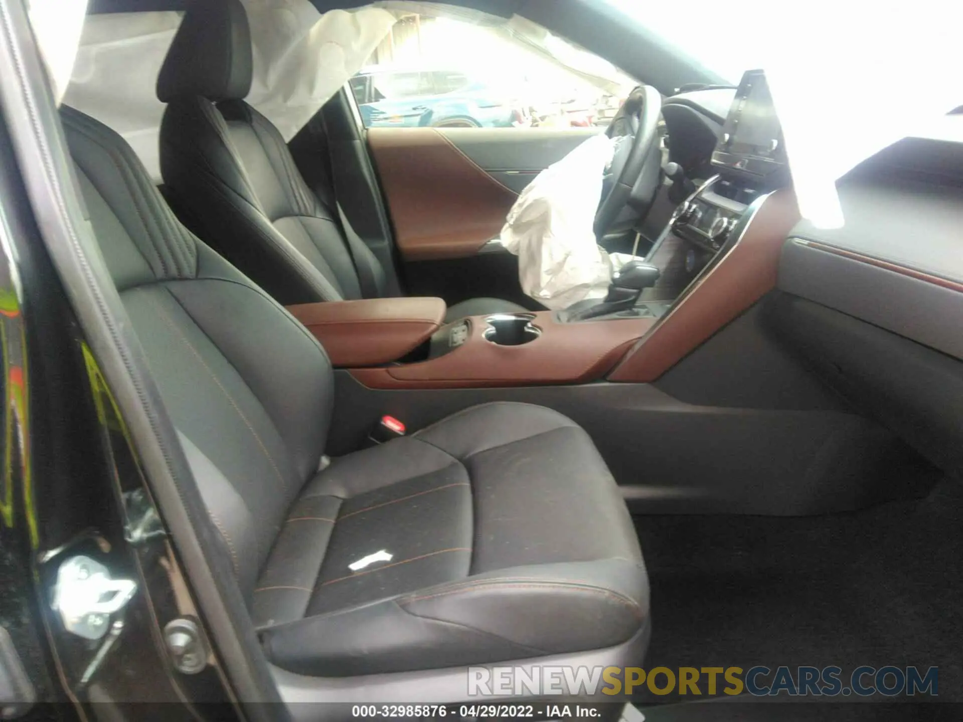 5 Photograph of a damaged car JTEAAAAH5MJ059472 TOYOTA VENZA 2021