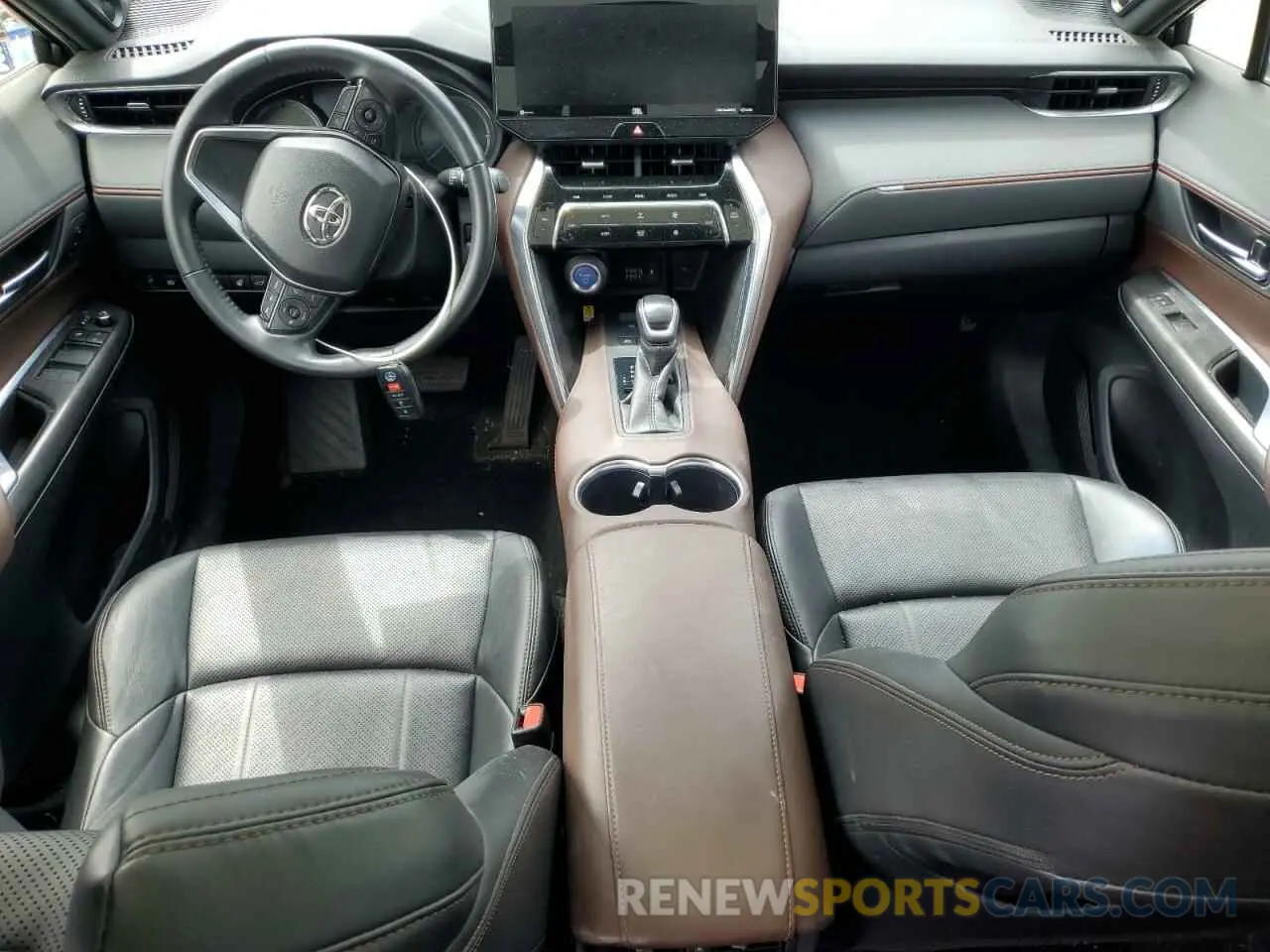 8 Photograph of a damaged car JTEAAAAH6MJ017604 TOYOTA VENZA 2021