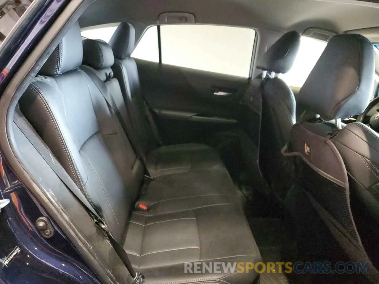 11 Photograph of a damaged car JTEAAAAH6MJ021300 TOYOTA VENZA 2021