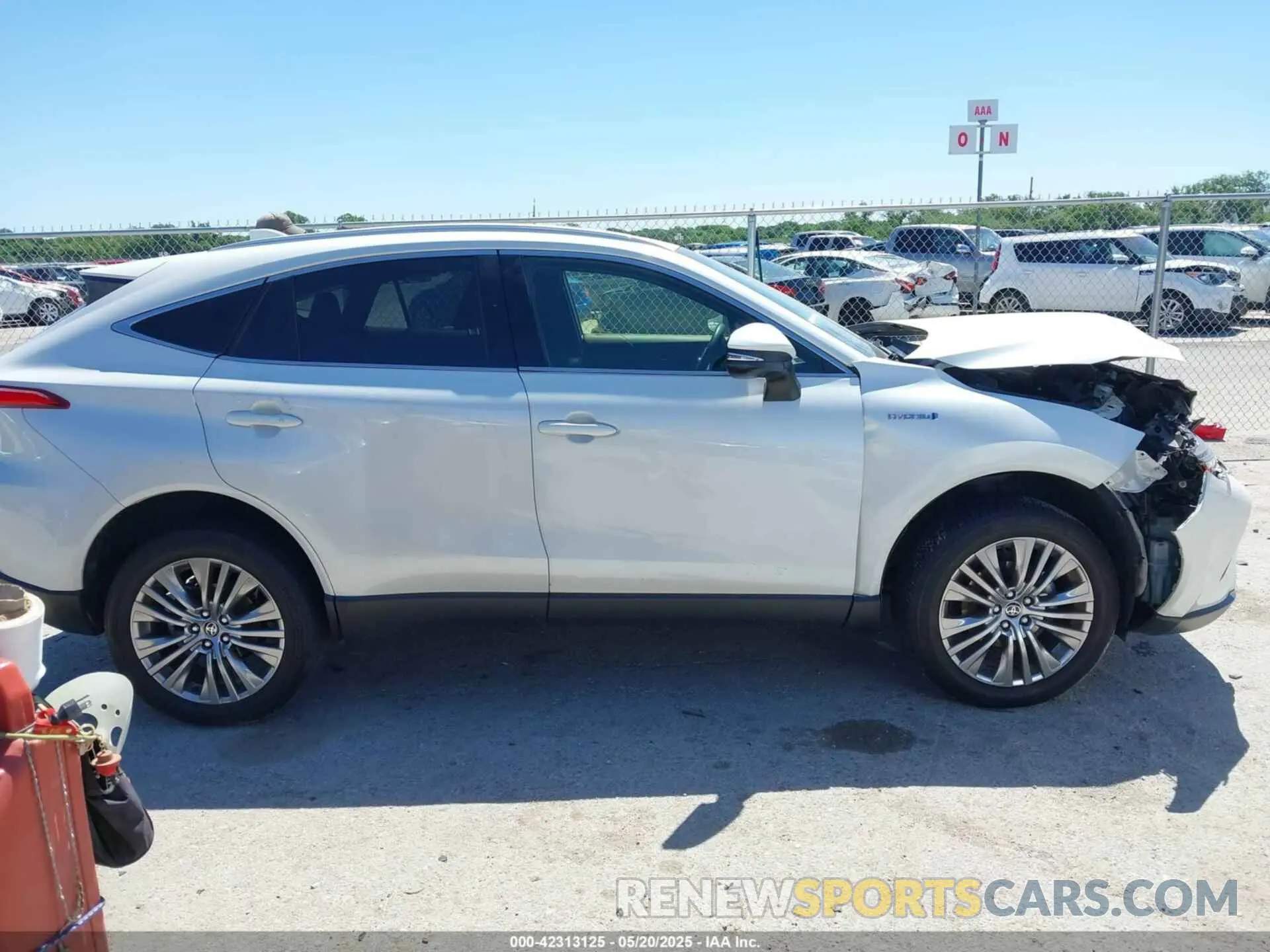 13 Фотография поврежденного автомобиля JTEAAAAH6MJ037769 TOYOTA VENZA 2021