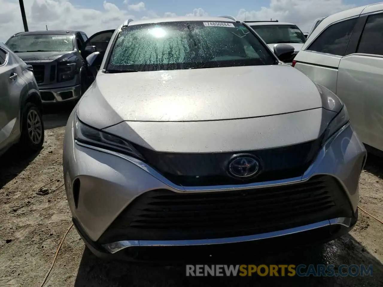5 Photograph of a damaged car JTEAAAAH6MJ046021 TOYOTA VENZA 2021