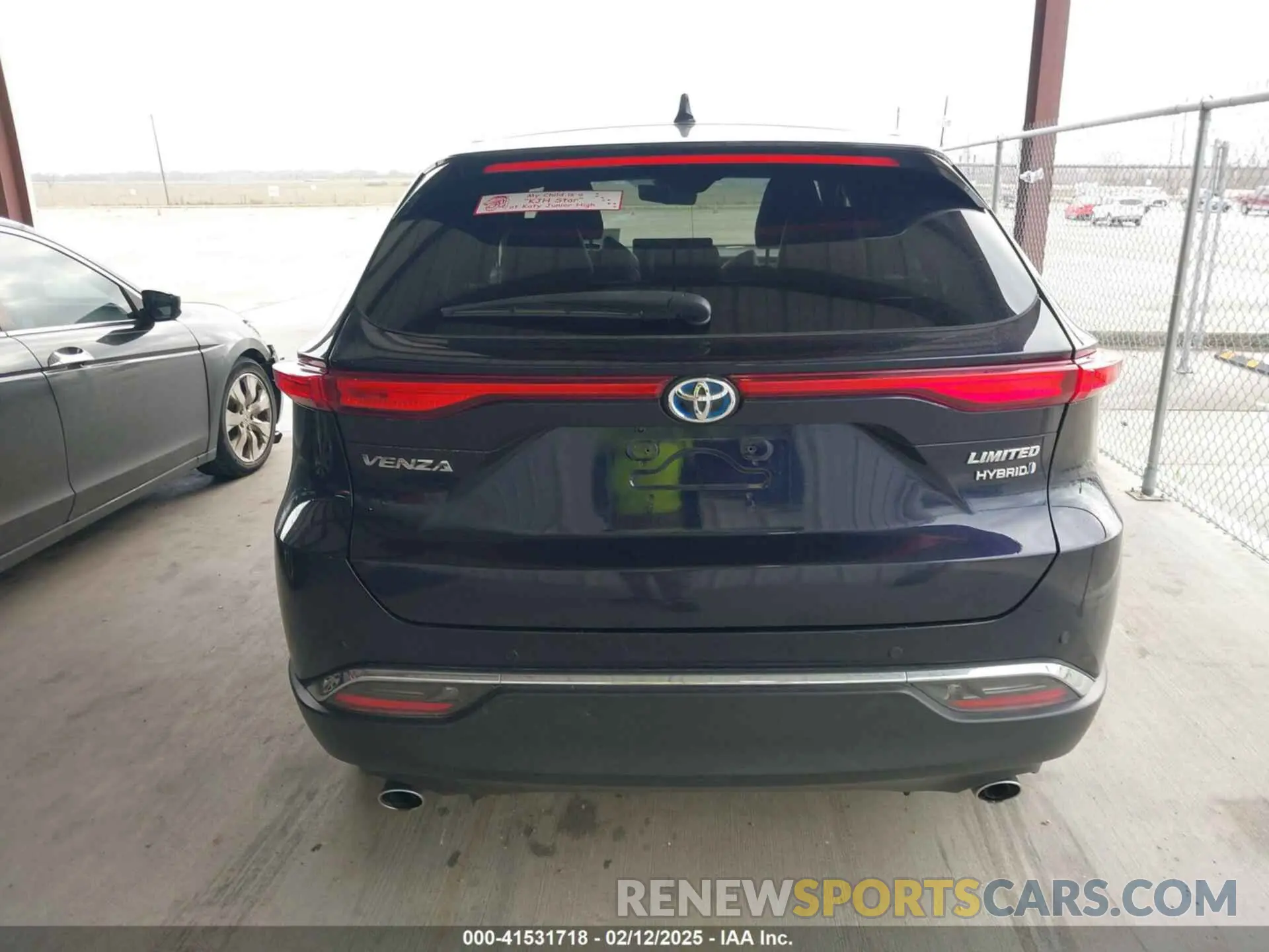 16 Photograph of a damaged car JTEAAAAH7MJ008247 TOYOTA VENZA 2021