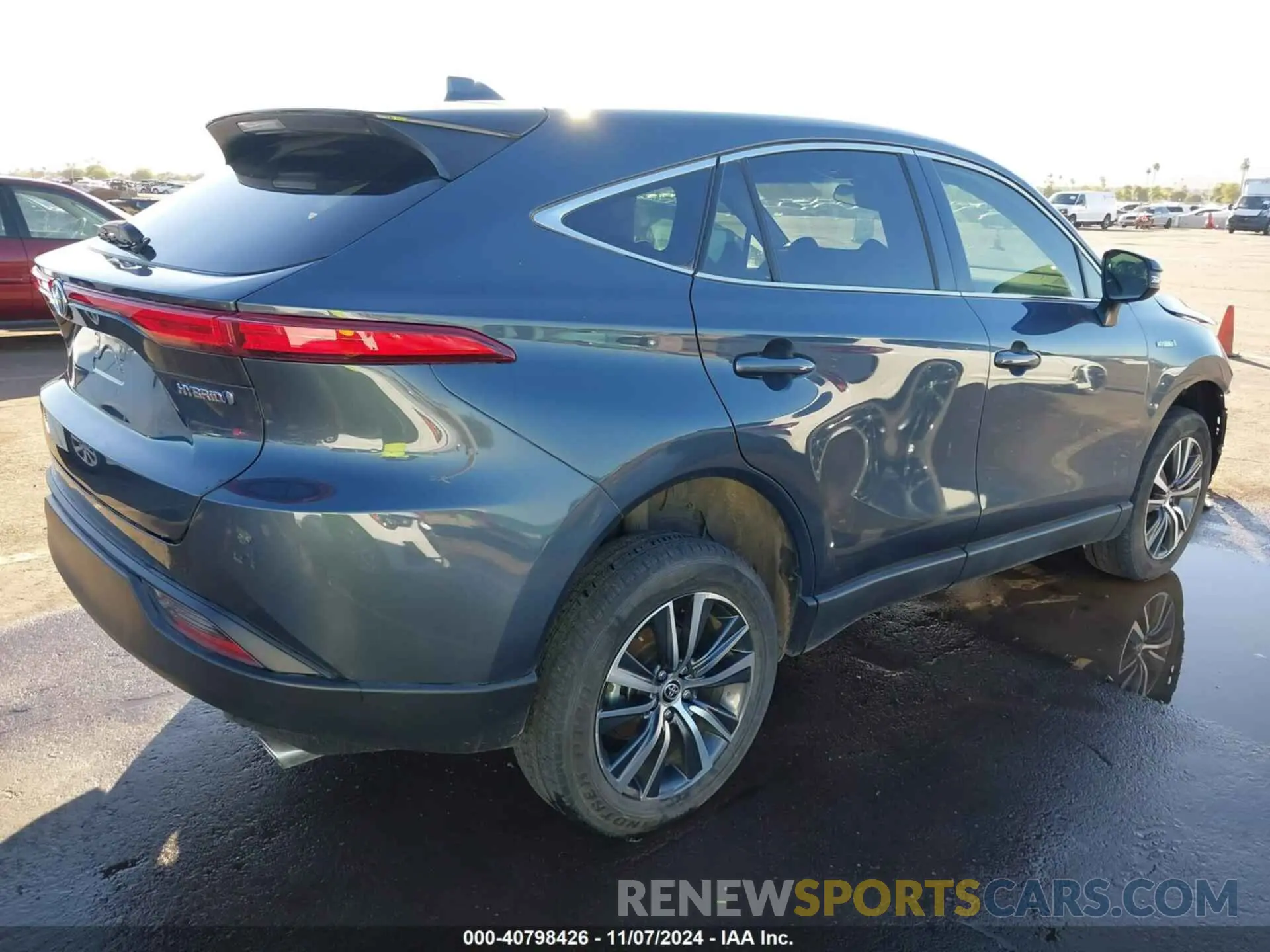 4 Photograph of a damaged car JTEAAAAH7MJ012394 TOYOTA VENZA 2021