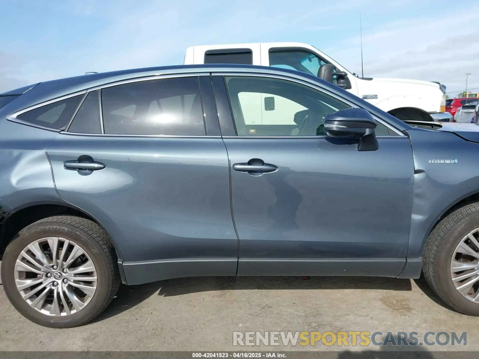 13 Фотография поврежденного автомобиля JTEAAAAH8MJ008435 TOYOTA VENZA 2021