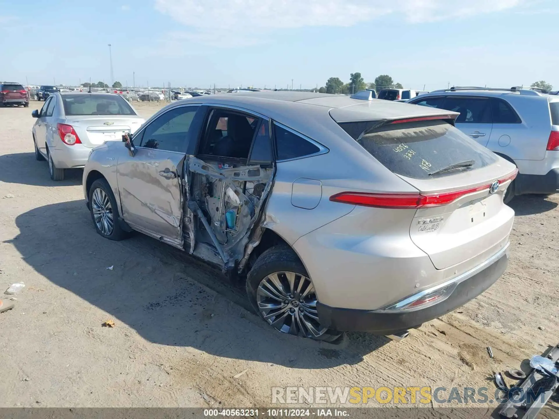 3 Photograph of a damaged car JTEAAAAH8MJ023422 TOYOTA VENZA 2021