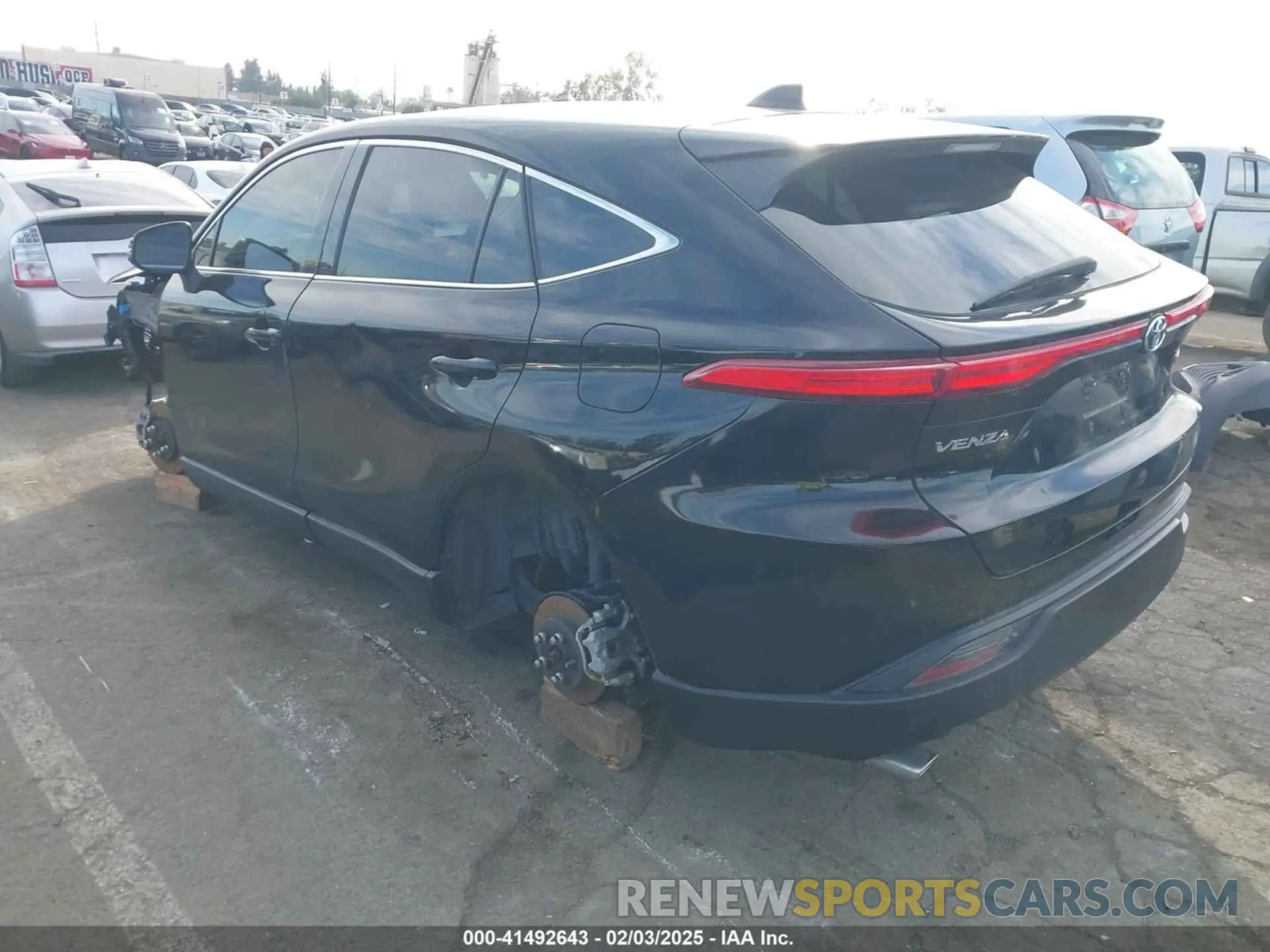 3 Photograph of a damaged car JTEAAAAH8MJ031018 TOYOTA VENZA 2021