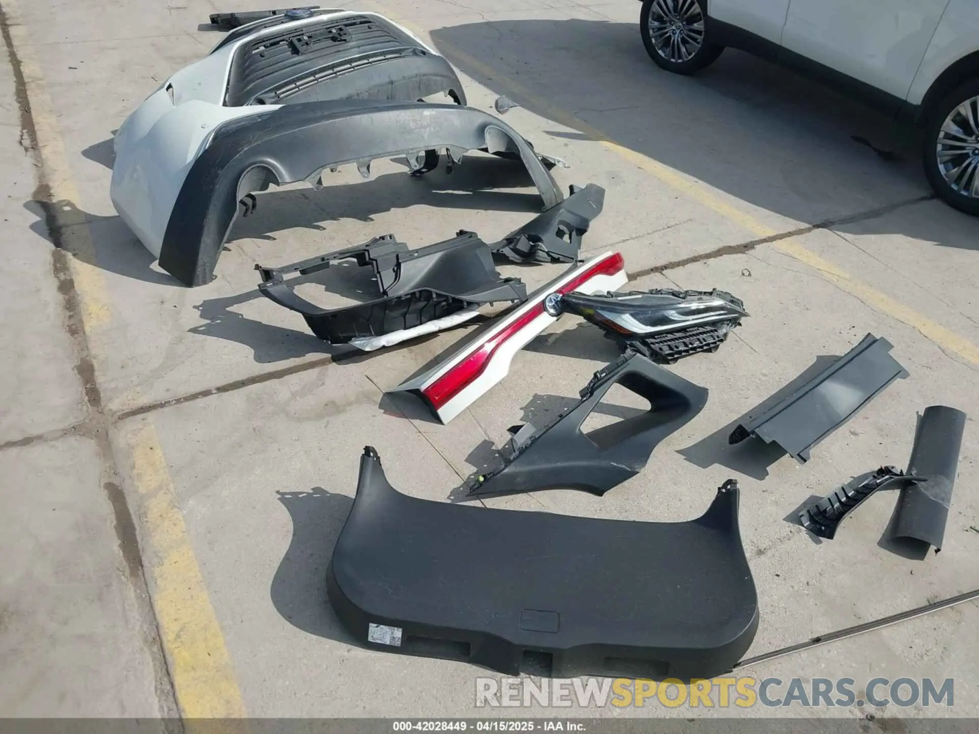 12 Фотография поврежденного автомобиля JTEAAAAH8MJ036252 TOYOTA VENZA 2021