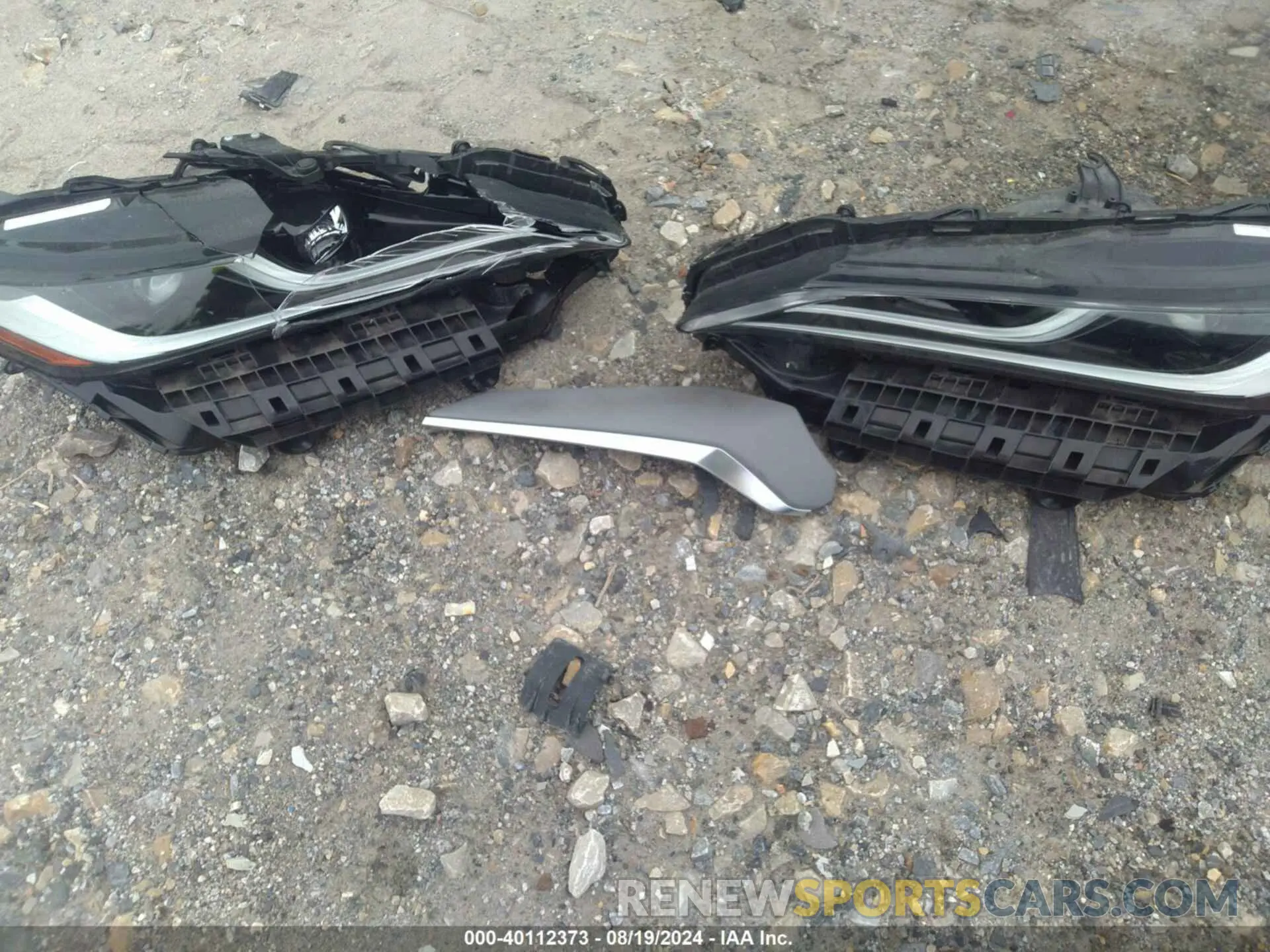 12 Photograph of a damaged car JTEAAAAH9MJ006256 TOYOTA VENZA 2021