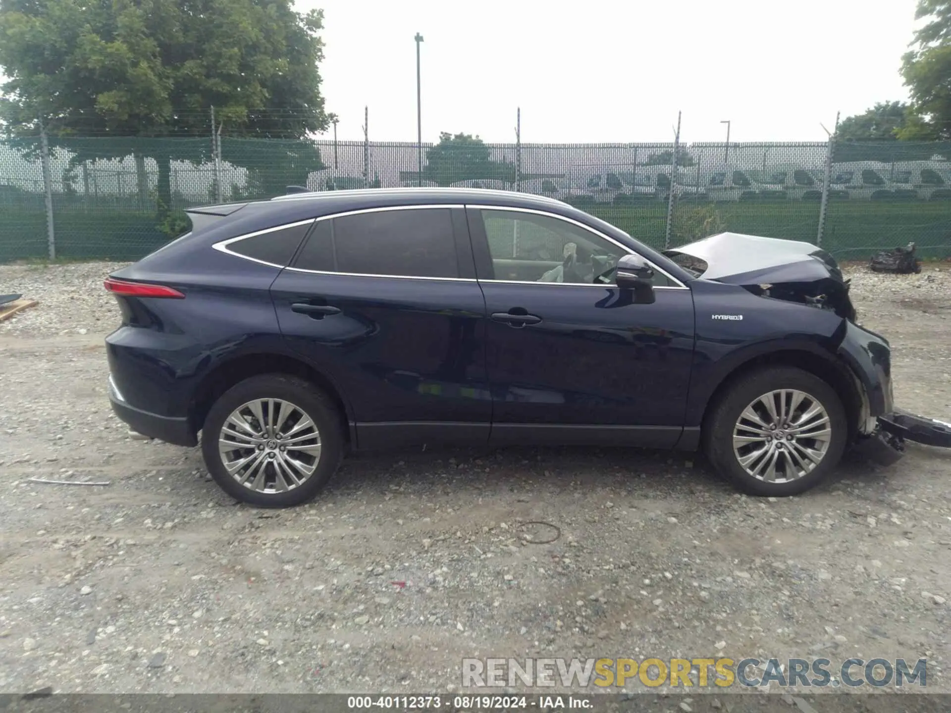 14 Photograph of a damaged car JTEAAAAH9MJ006256 TOYOTA VENZA 2021
