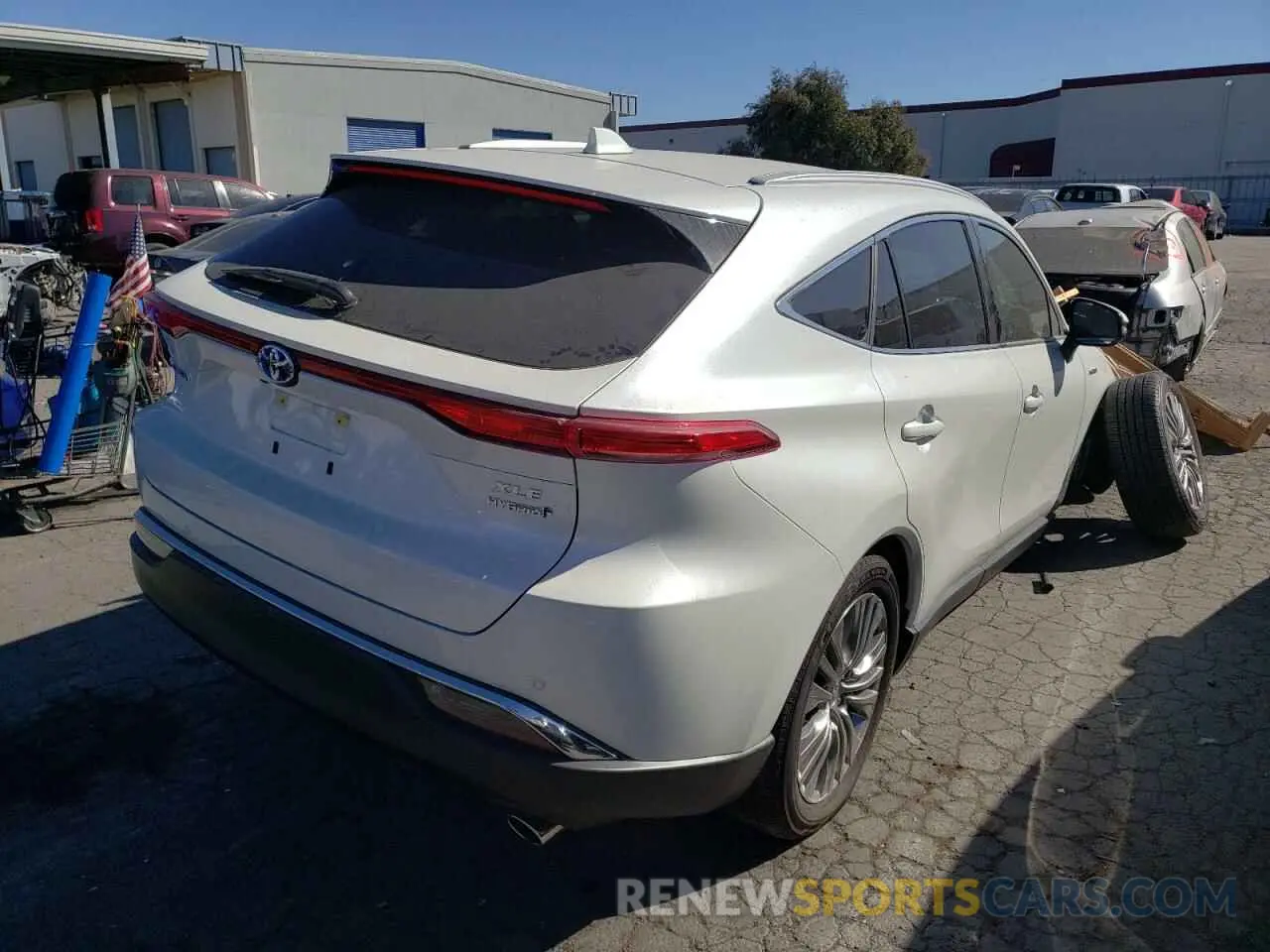 4 Photograph of a damaged car JTEAAAAH9MJ020173 TOYOTA VENZA 2021