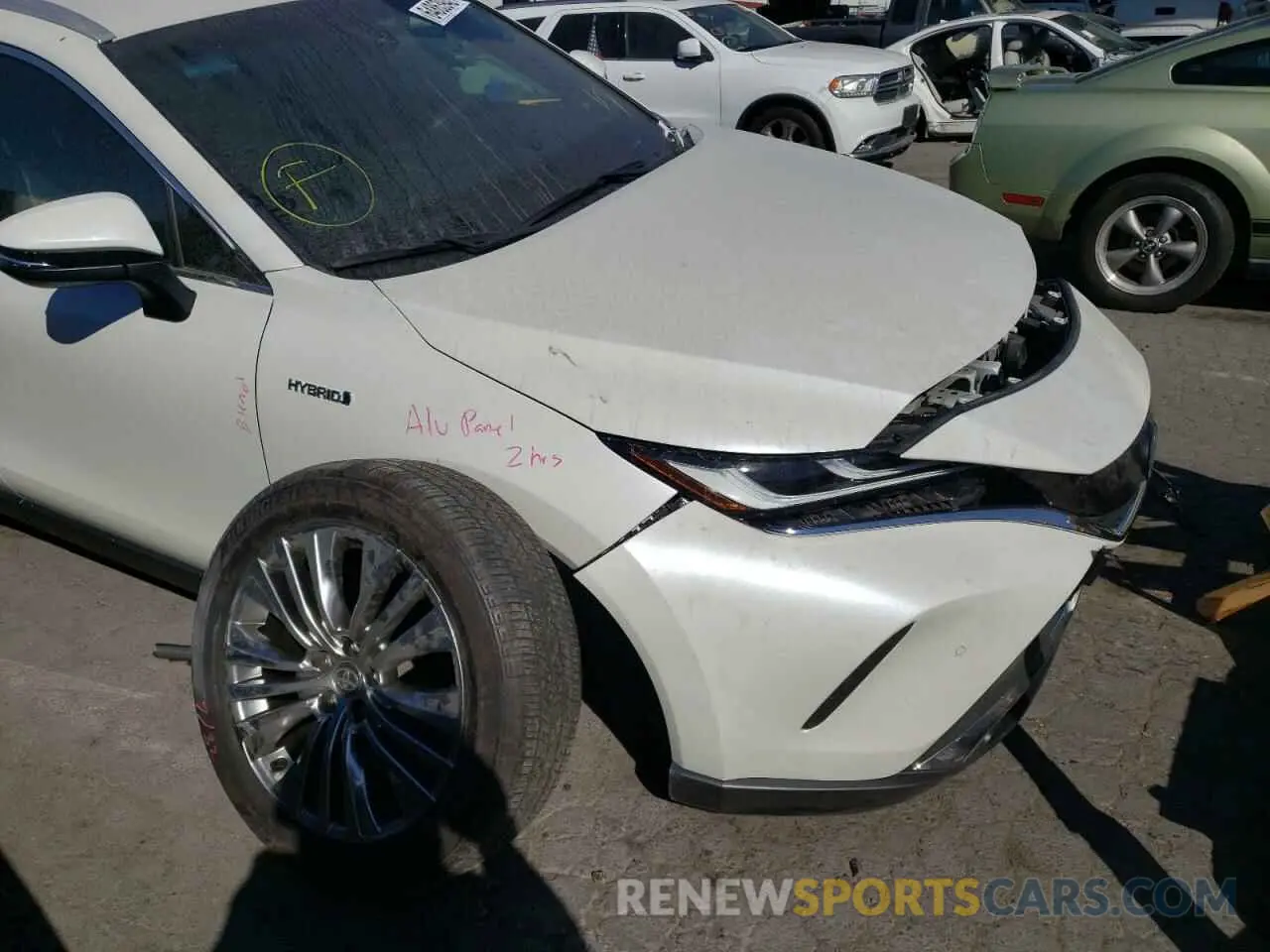 9 Photograph of a damaged car JTEAAAAH9MJ020173 TOYOTA VENZA 2021