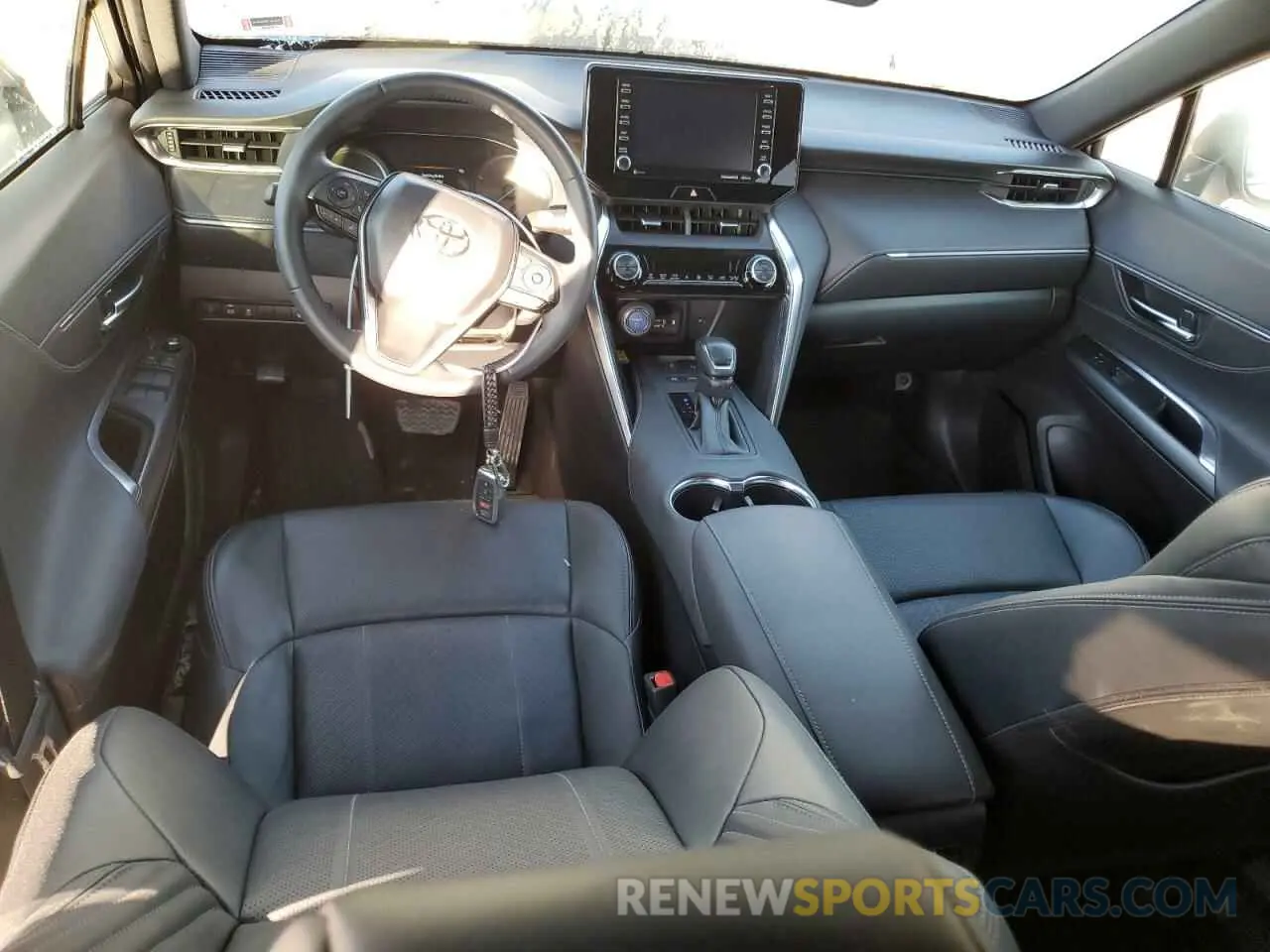 8 Photograph of a damaged car JTEAAAAH9MJ024630 TOYOTA VENZA 2021