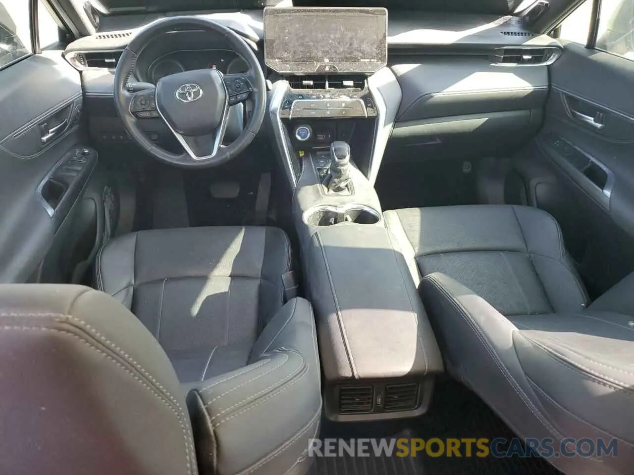 8 Photograph of a damaged car JTEAAAAH9MJ058440 TOYOTA VENZA 2021