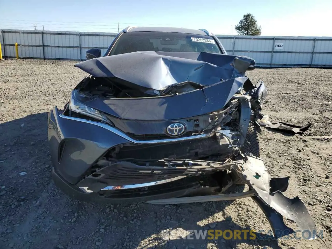 5 Photograph of a damaged car JTEAAAAH9MJ063637 TOYOTA VENZA 2021