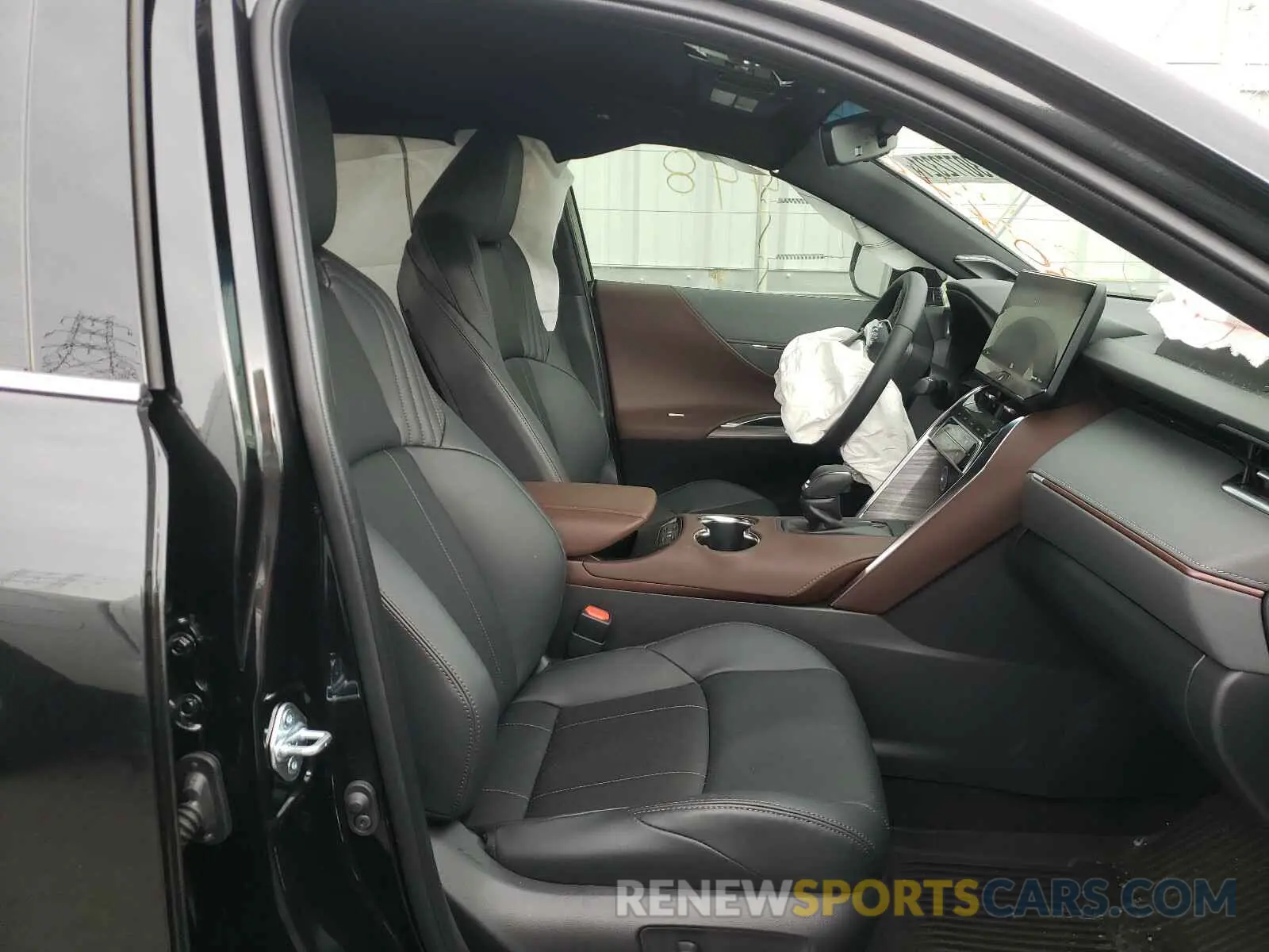 5 Photograph of a damaged car JTEAAAAHXMJ010994 TOYOTA VENZA 2021