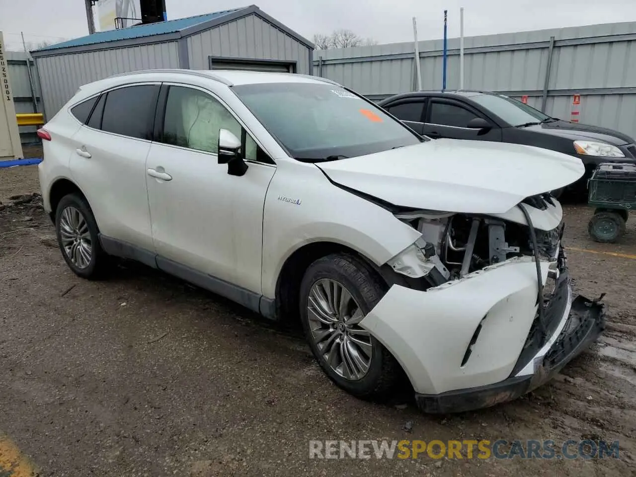 4 Photograph of a damaged car JTEAAAAHXMJ043350 TOYOTA VENZA 2021