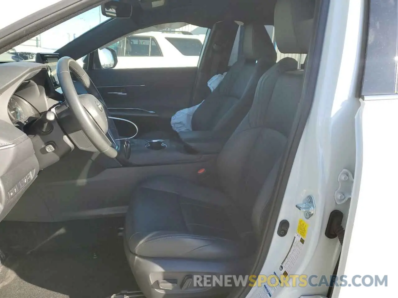 5 Photograph of a damaged car JTEAAAAHXMJ052288 TOYOTA VENZA 2021