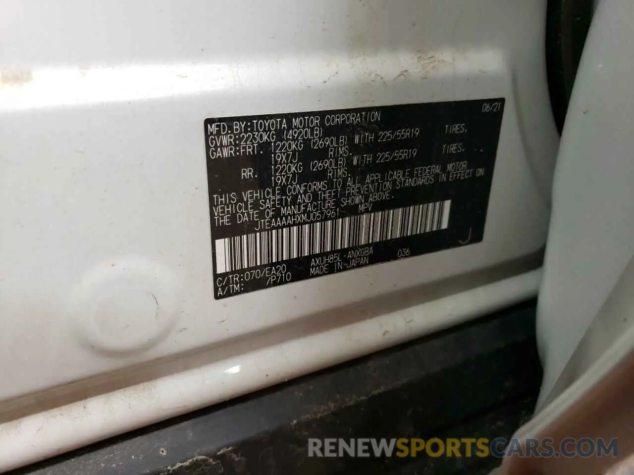 12 Photograph of a damaged car JTEAAAAHXMJ057961 TOYOTA VENZA 2021