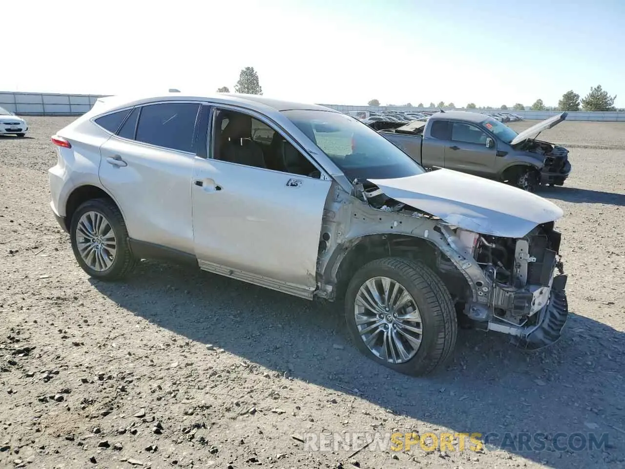 4 Photograph of a damaged car JTEAAAAH0NJ088511 TOYOTA VENZA 2022