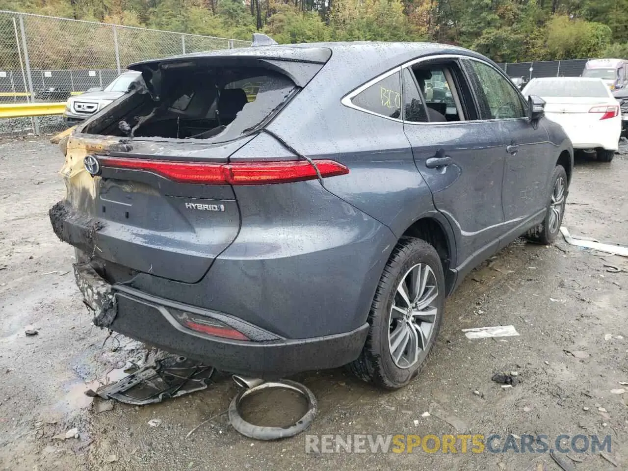 4 Photograph of a damaged car JTEAAAAH1NJ106997 TOYOTA VENZA 2022