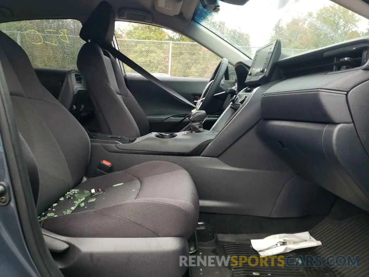5 Photograph of a damaged car JTEAAAAH1NJ106997 TOYOTA VENZA 2022