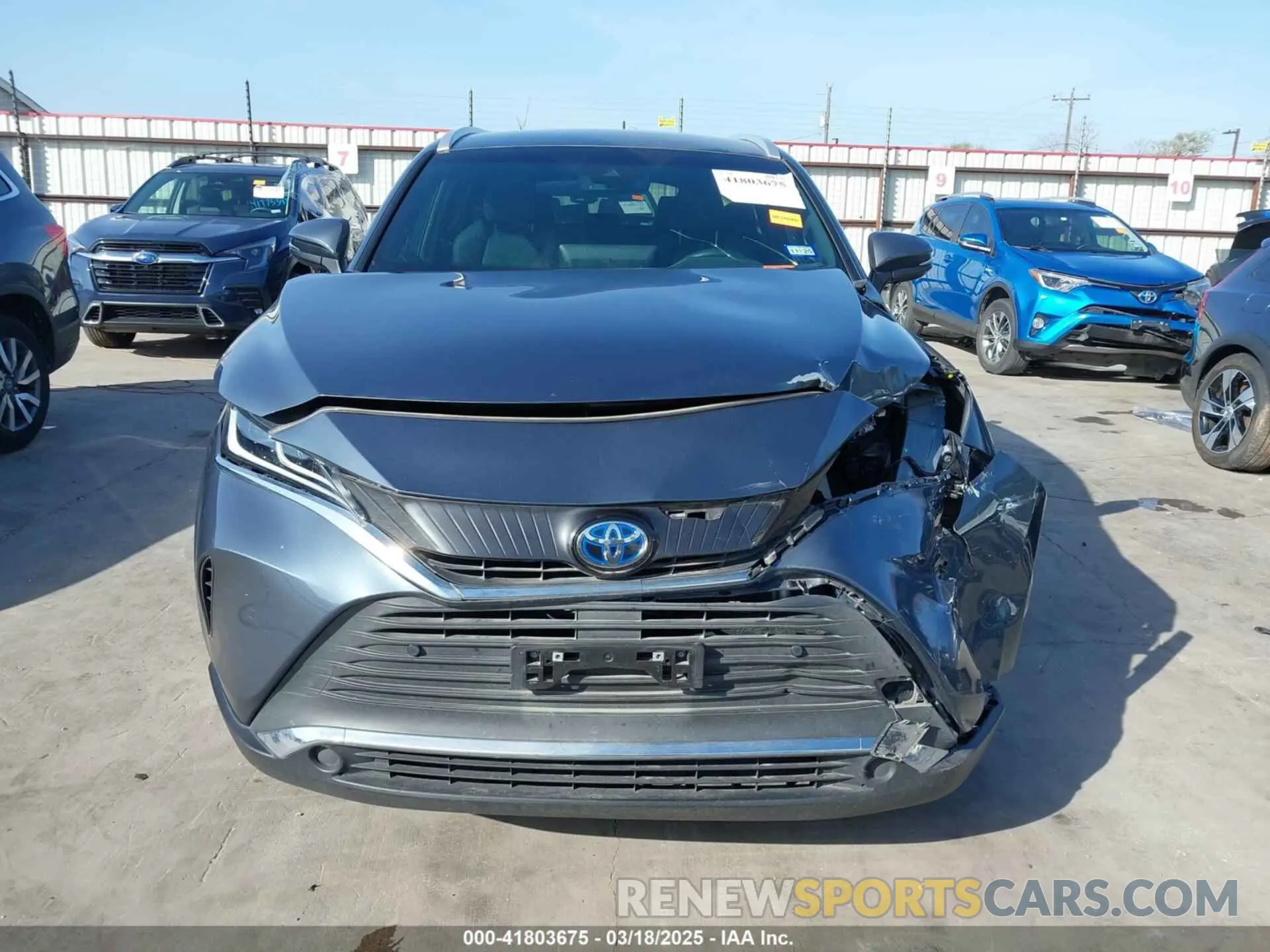 13 Photograph of a damaged car JTEAAAAH1NJ117577 TOYOTA VENZA 2022