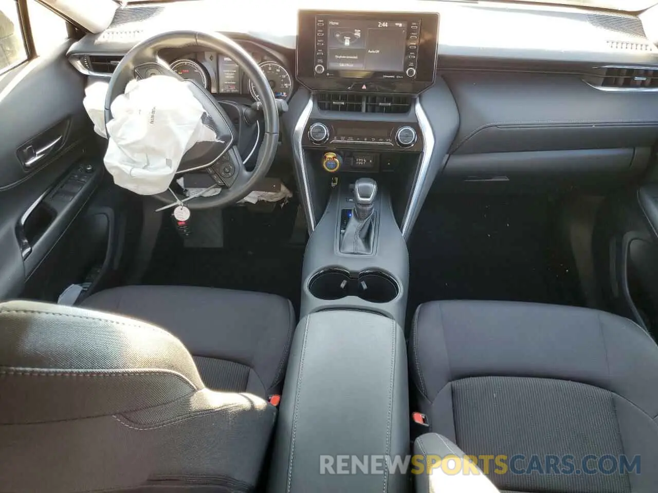 8 Photograph of a damaged car JTEAAAAH2NJ105843 TOYOTA VENZA 2022
